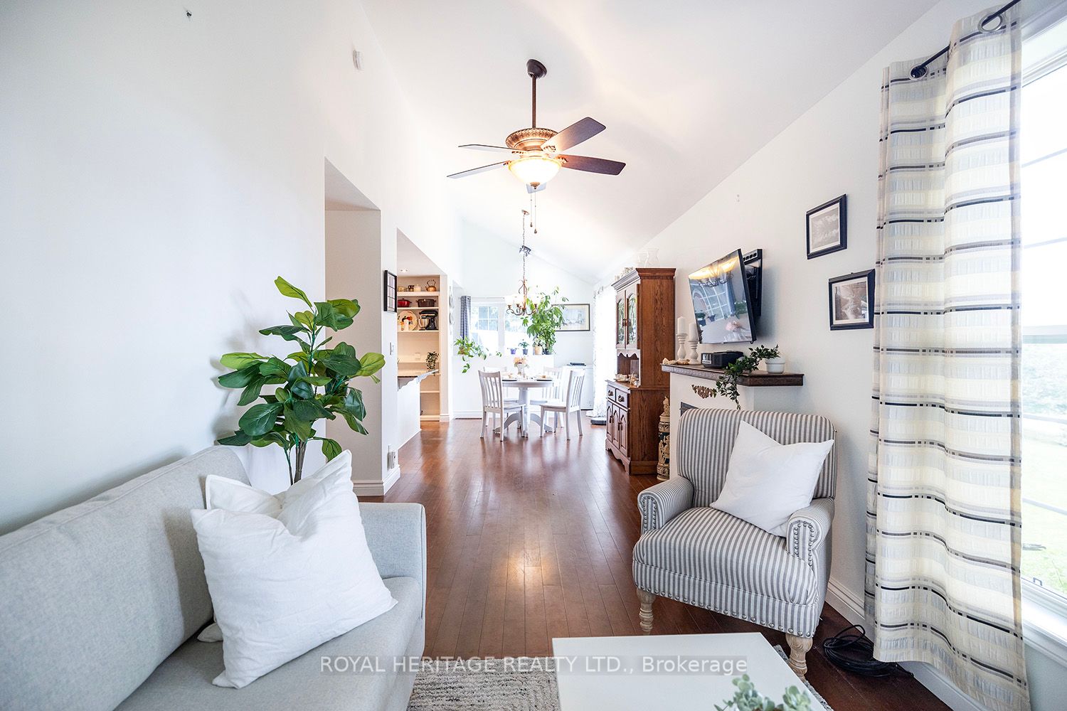 298 Carnegie Beach Rd