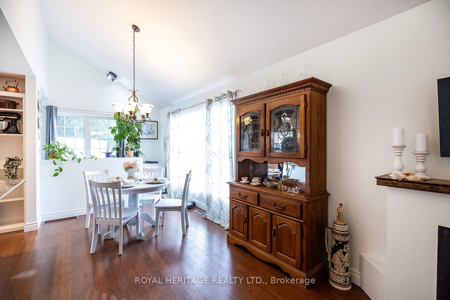 298 Carnegie Beach Rd