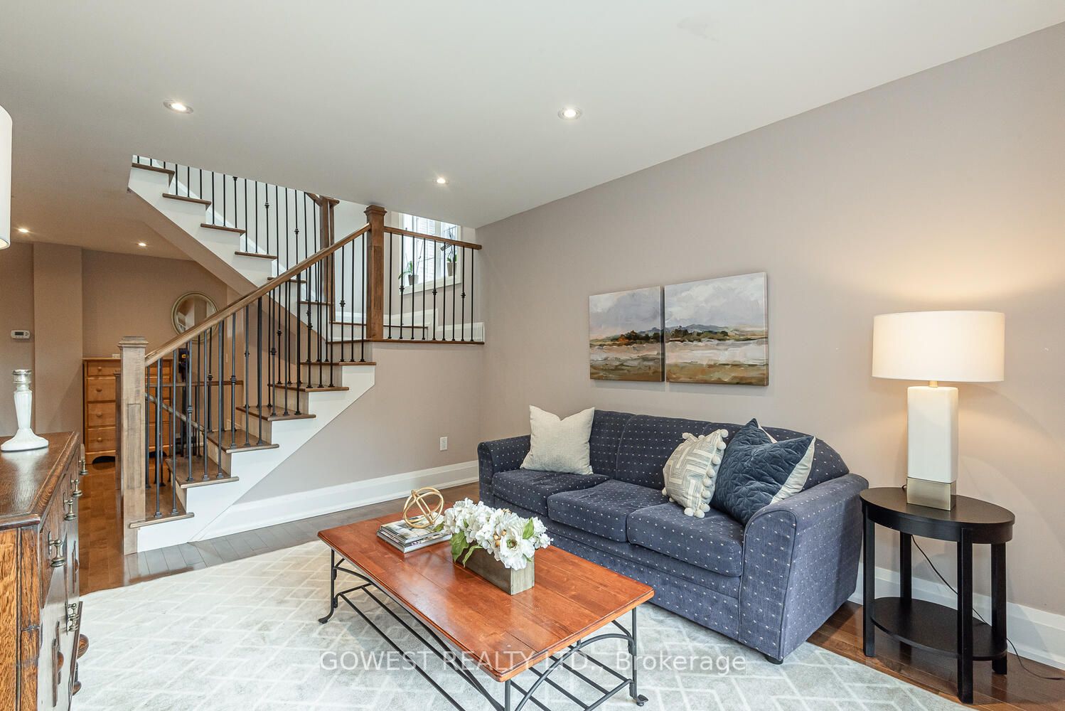 98 Kalmar Ave