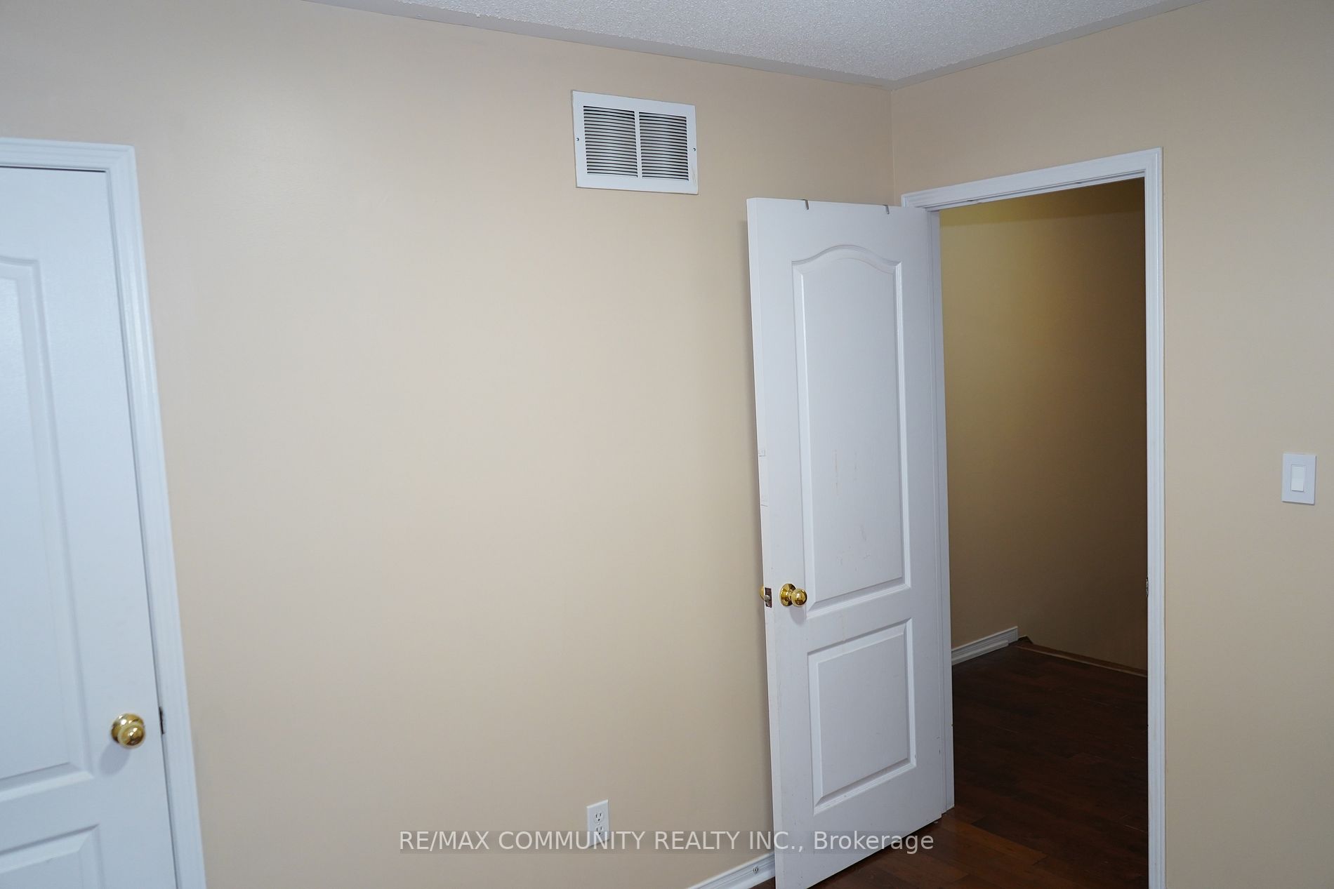 56 Mcnicol Cres