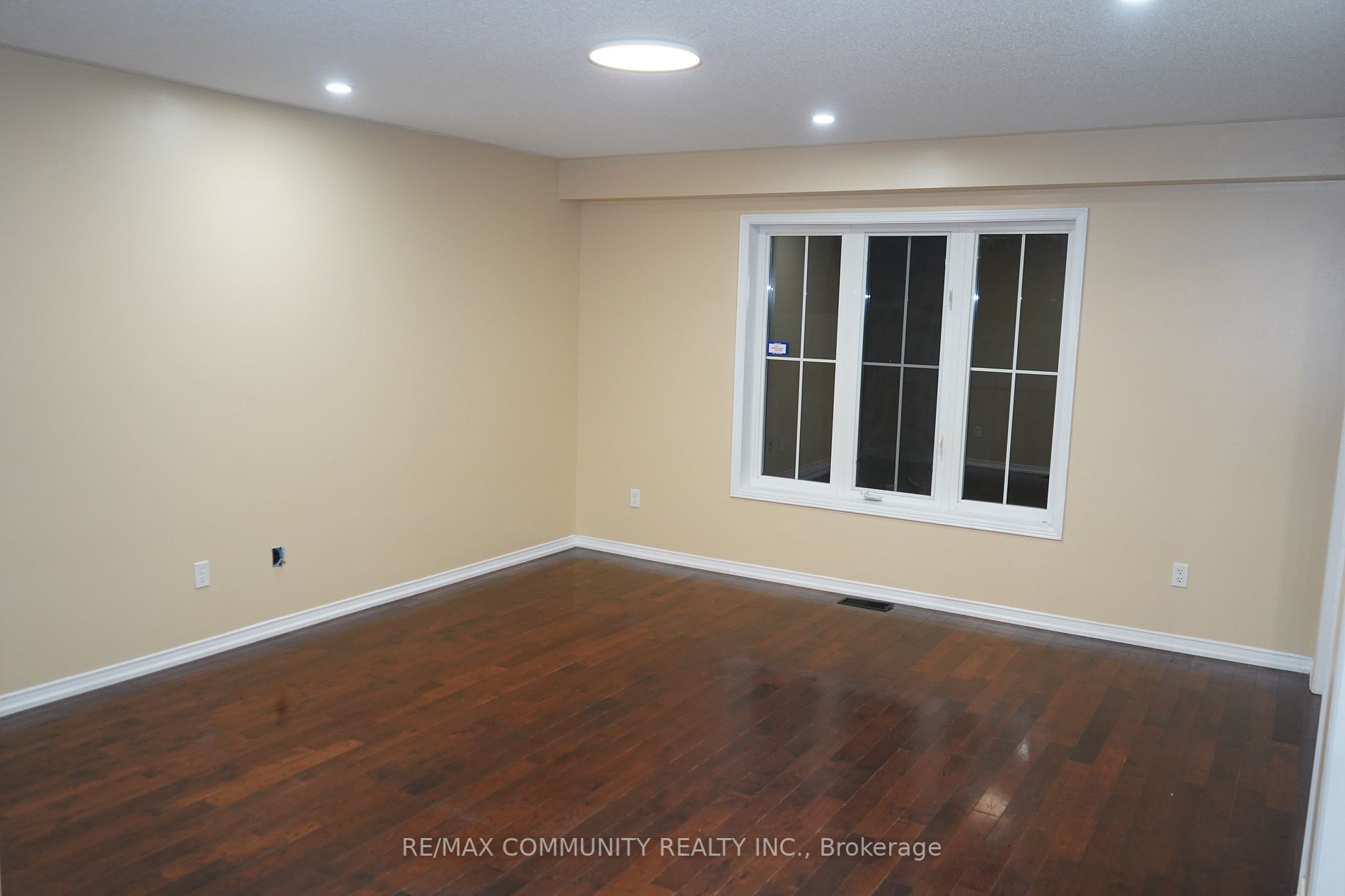 56 Mcnicol Cres
