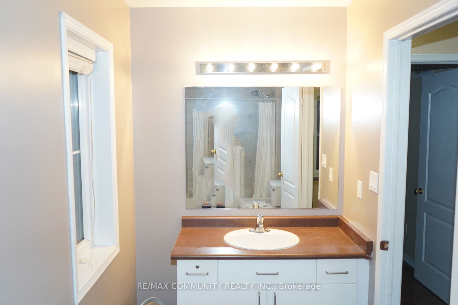 56 Mcnicol Cres