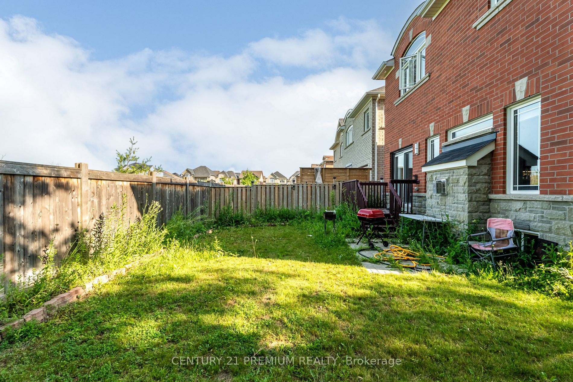 79 Snowling Dr