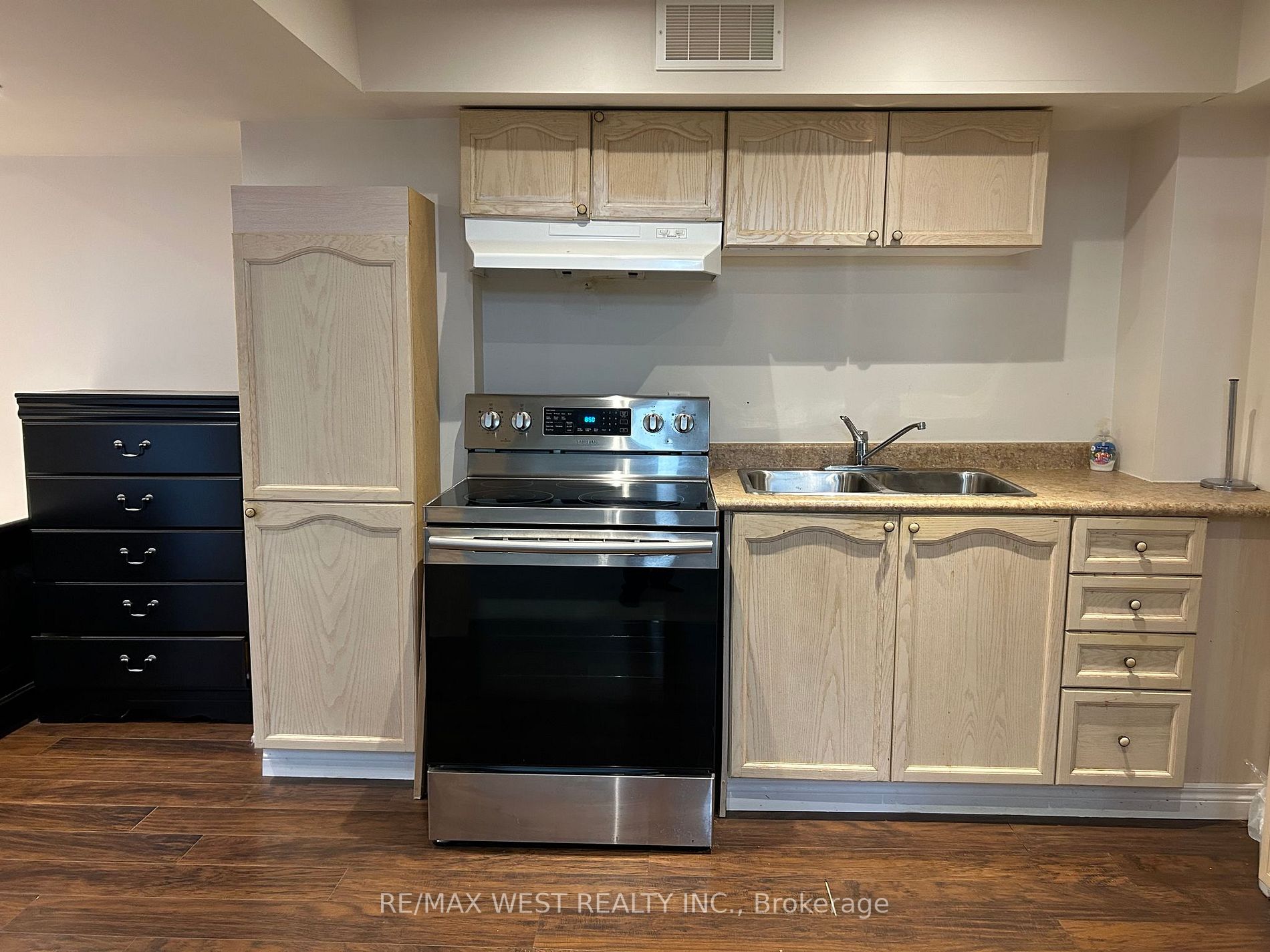 128 Braebrook Drive
