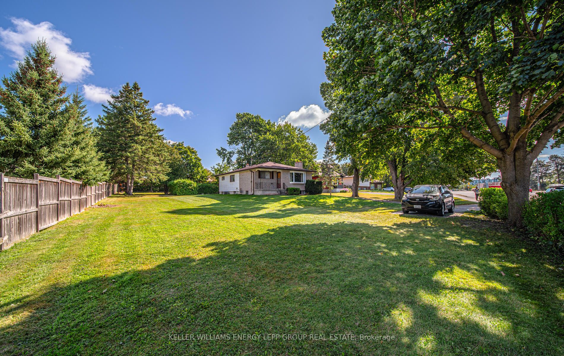 2043 Simcoe St N