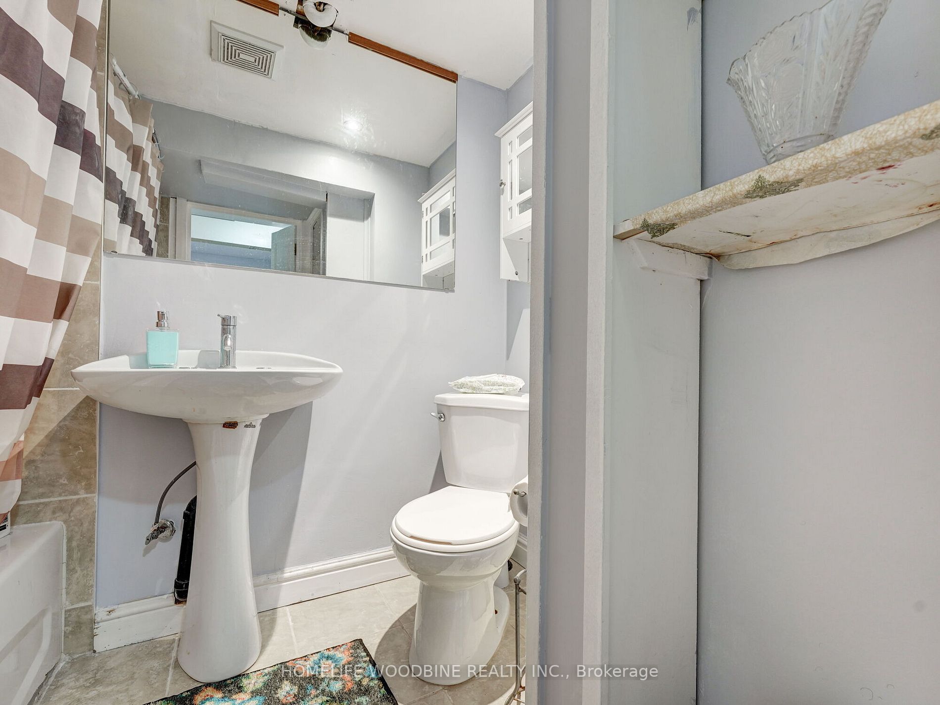 15 Woodgarden Crescent