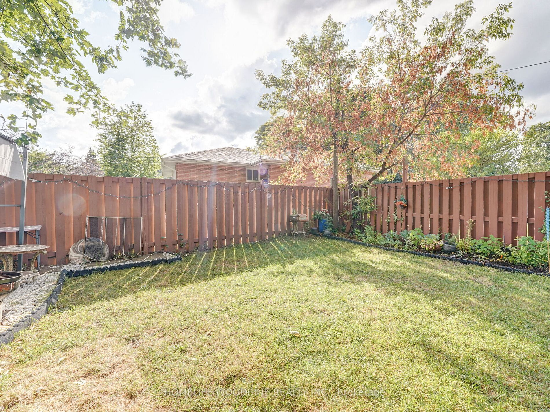 15 Woodgarden Crescent