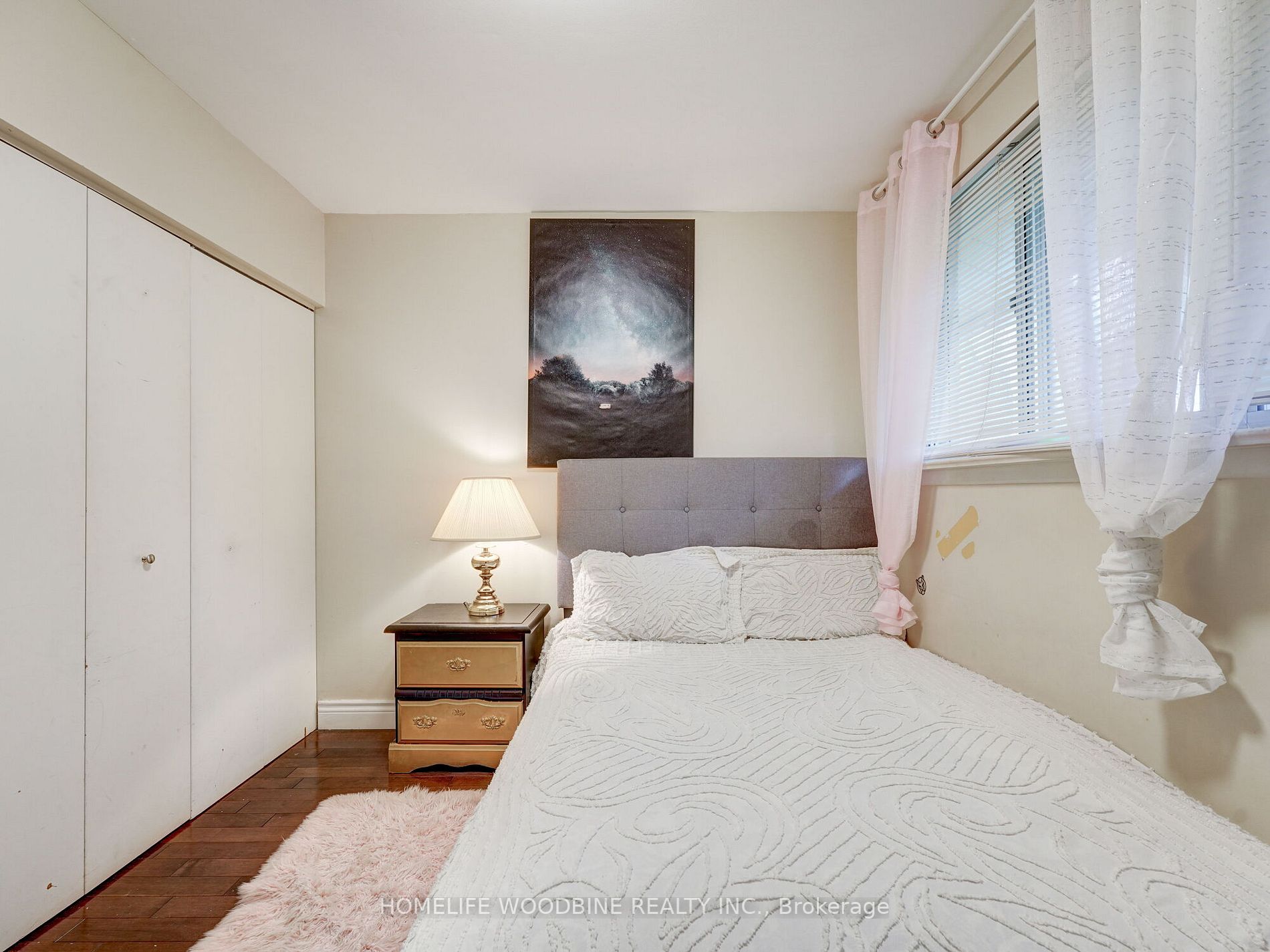 15 Woodgarden Crescent
