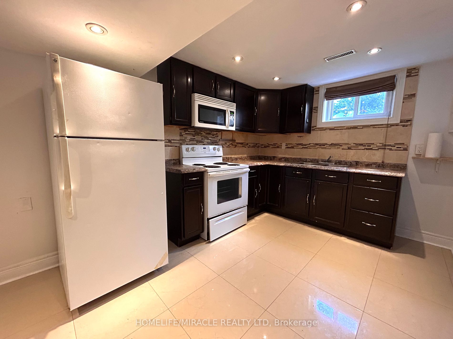 696 Sheppard Ave, #Bsmt