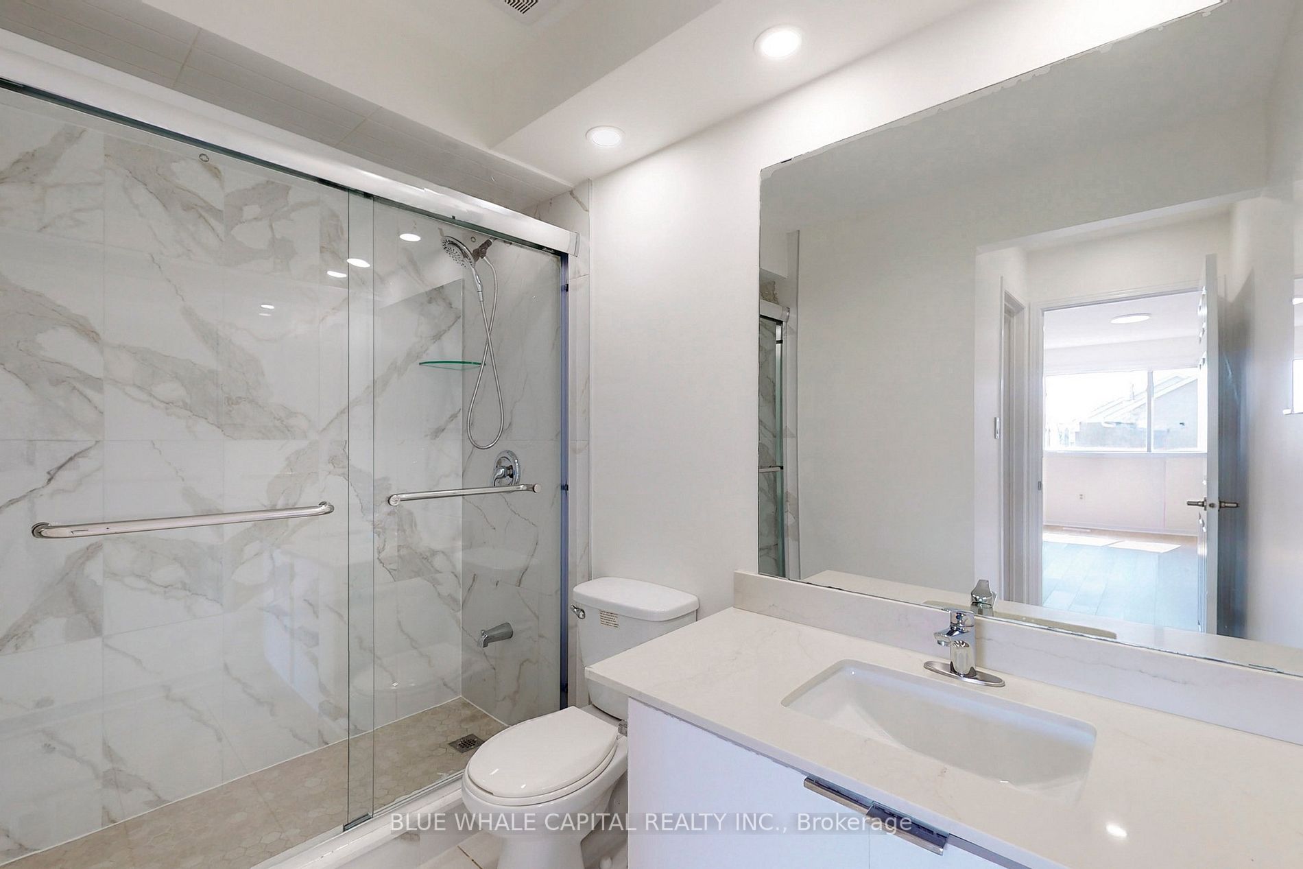 61 Holmbush Cres
