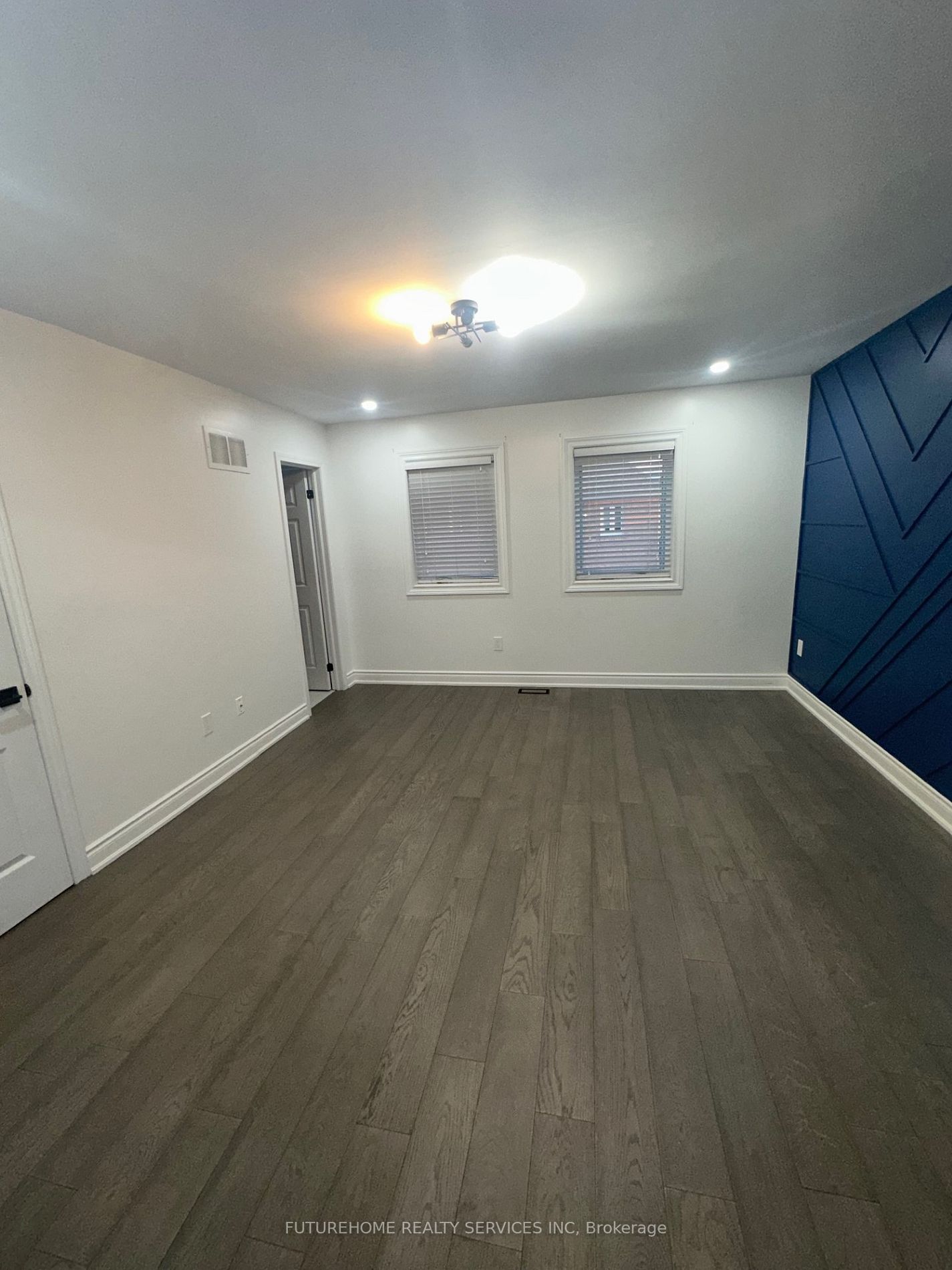 1075 Ellesmere Road, #127