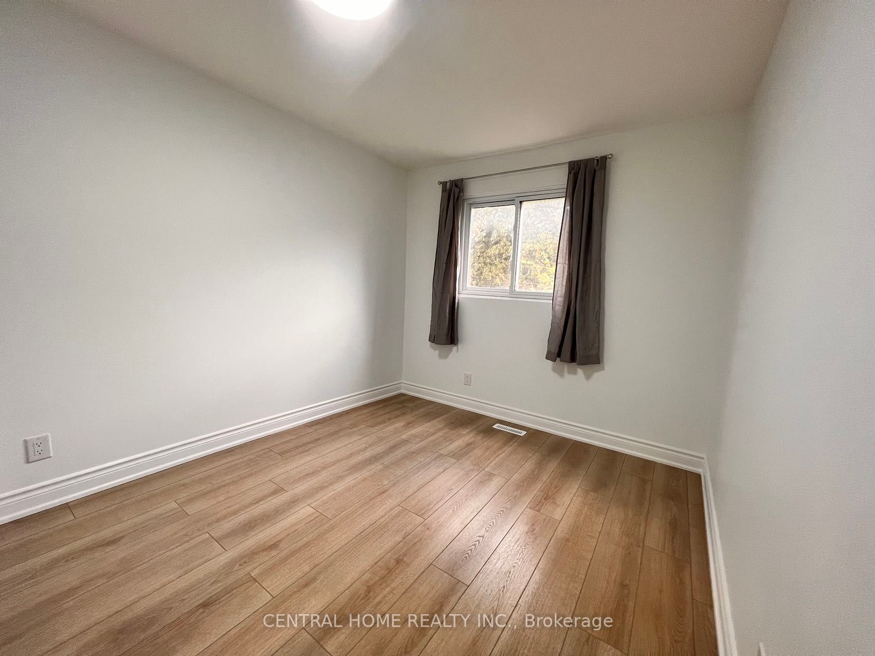 121 L'amoreaux Dr, #57