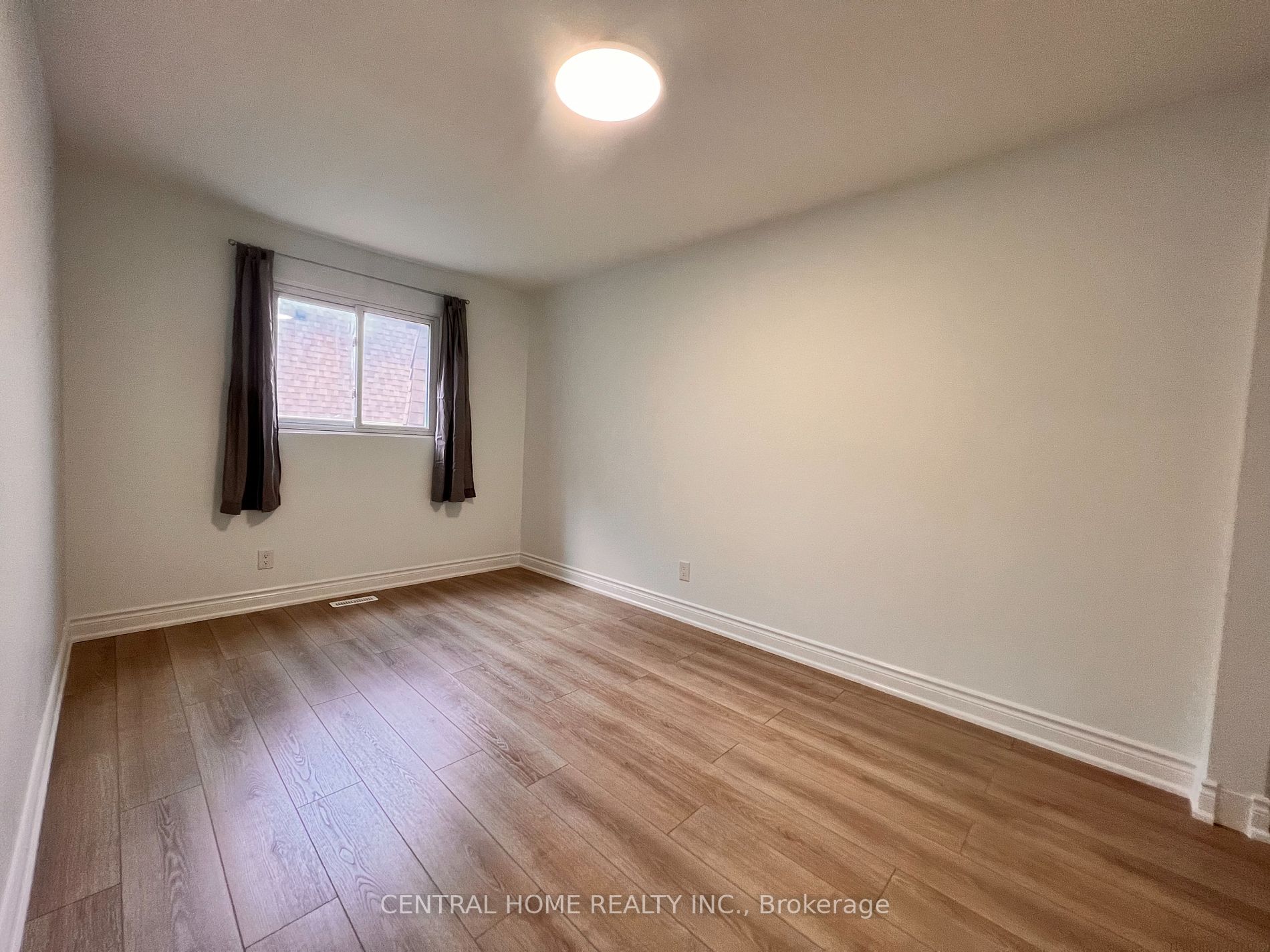 121 L'amoreaux Dr, #57