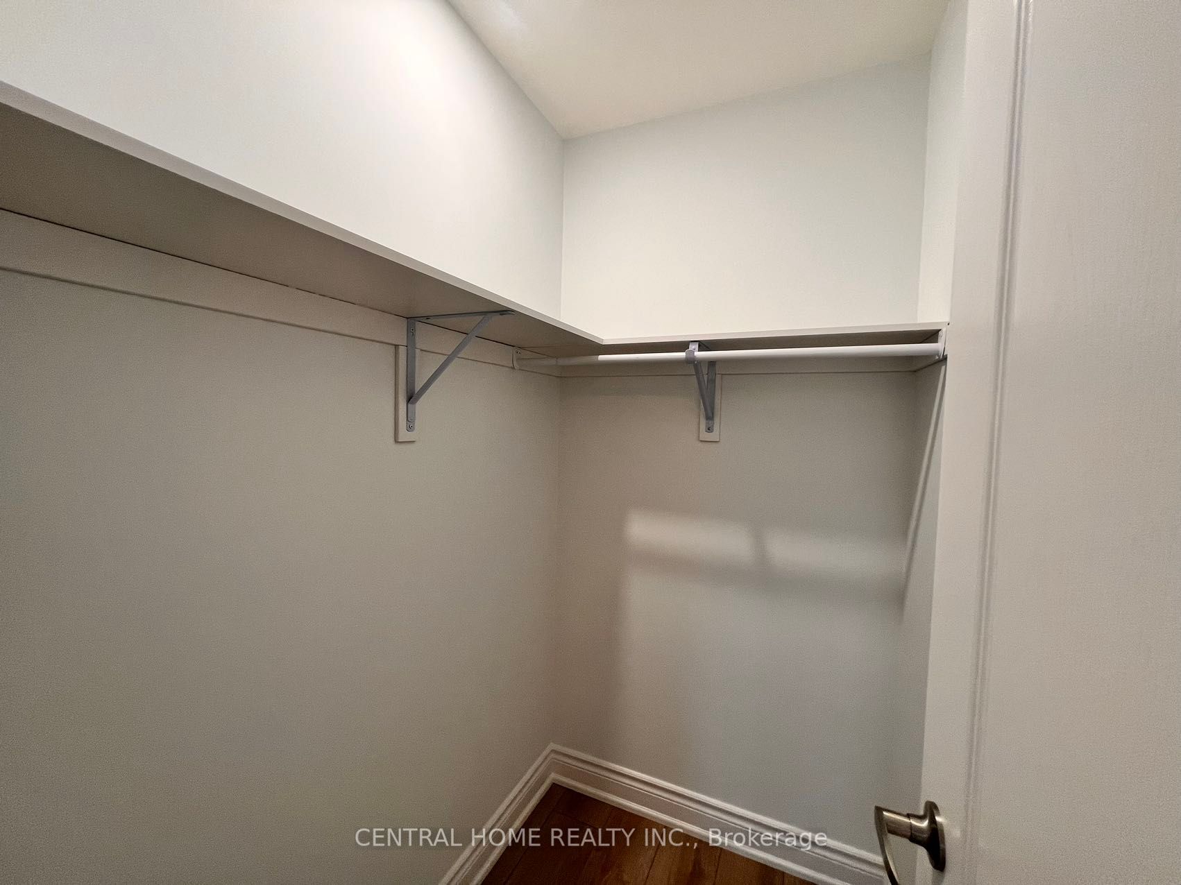 121 L'amoreaux Dr, #57
