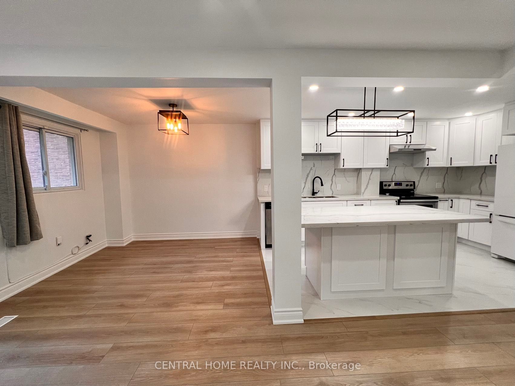 121 L'amoreaux Dr, #57