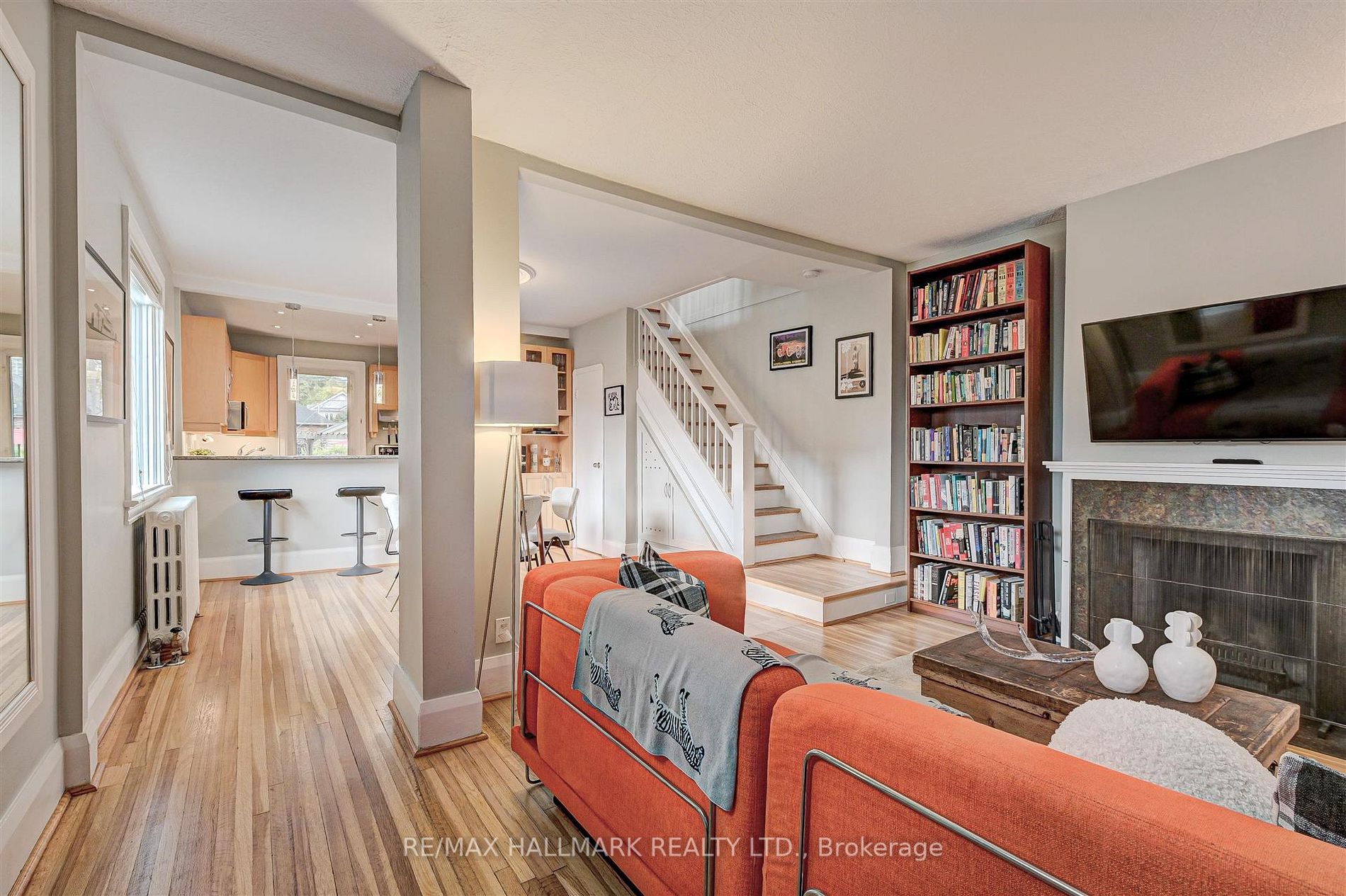 262 Mortimer Avenue