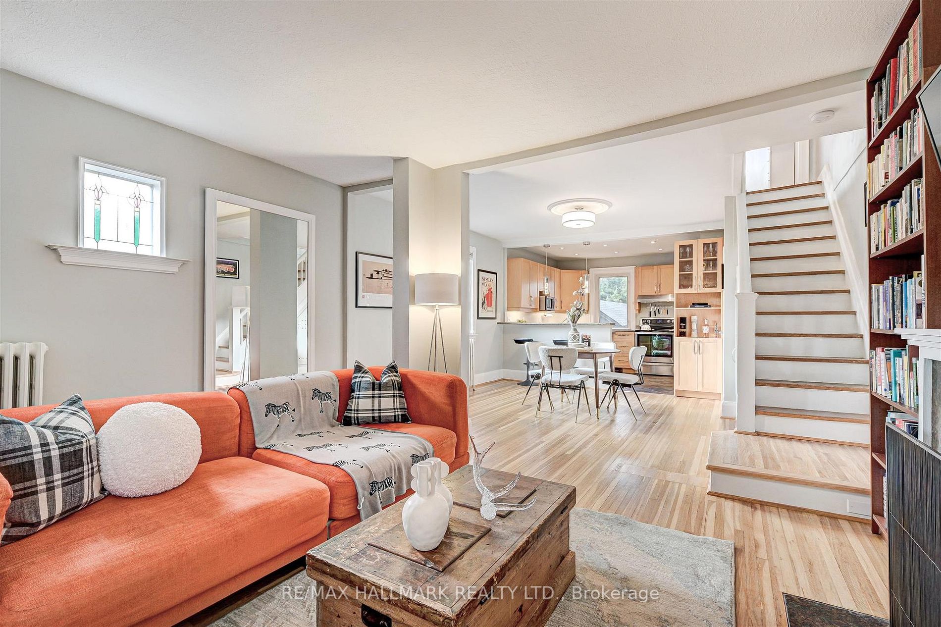 262 Mortimer Avenue
