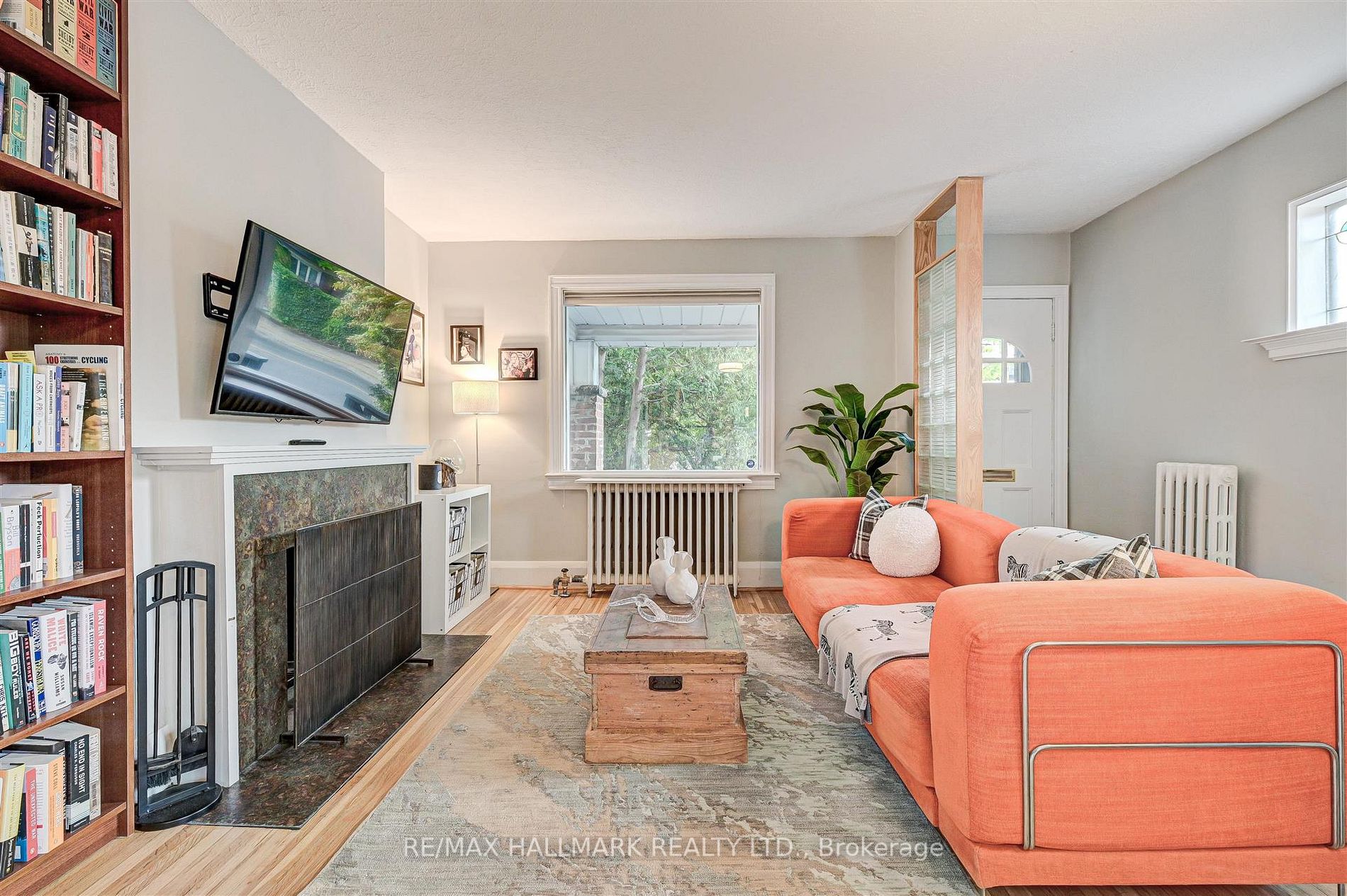 262 Mortimer Avenue
