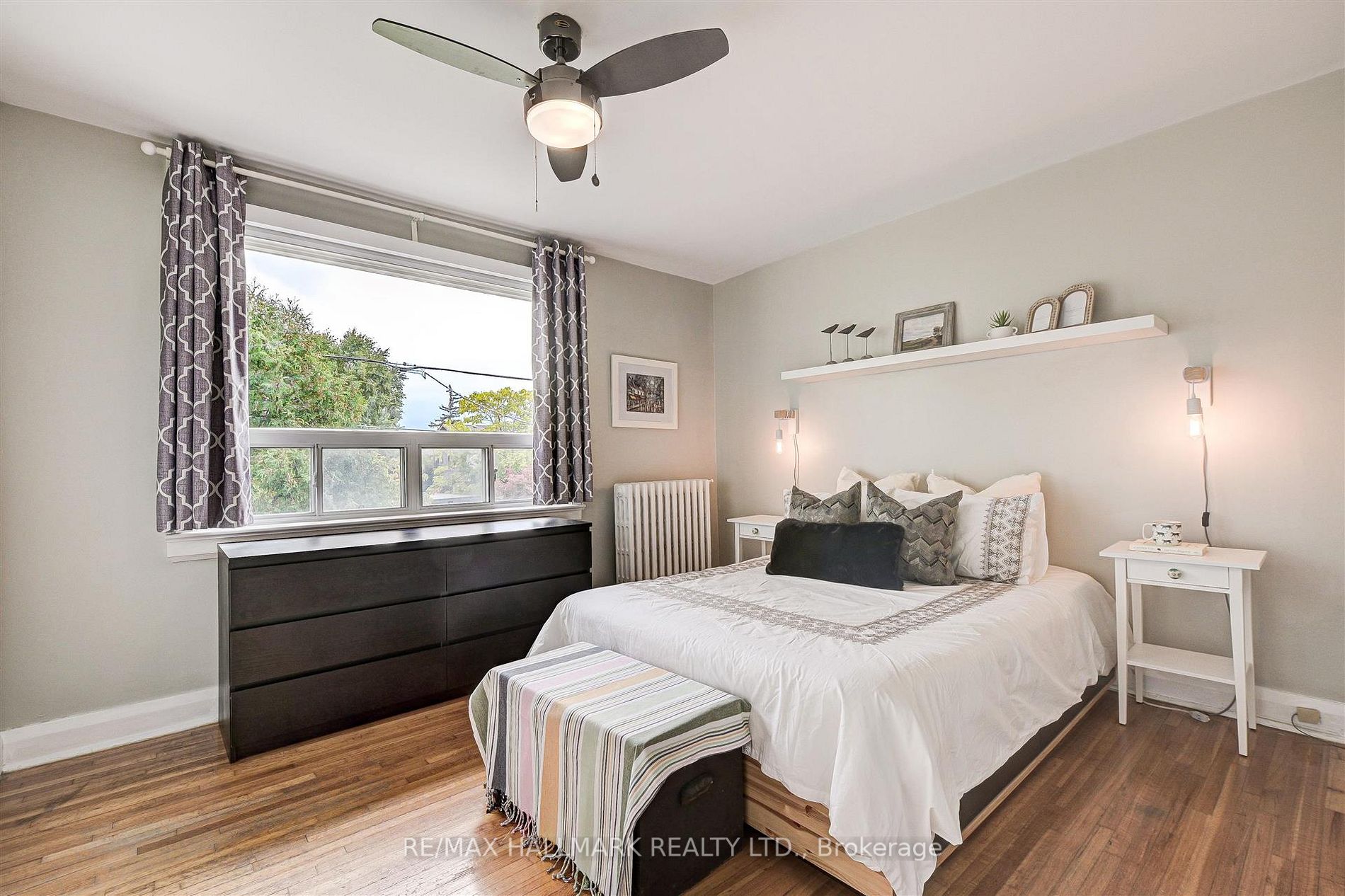 262 Mortimer Avenue