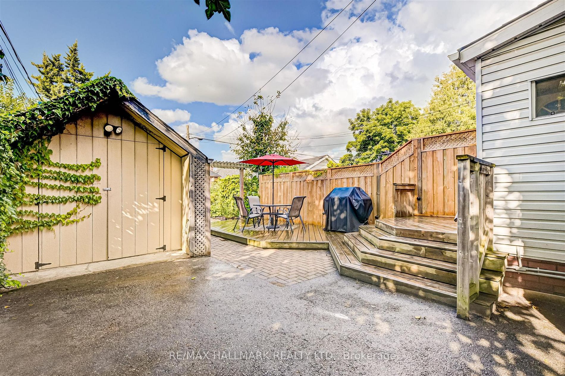 262 Mortimer Avenue