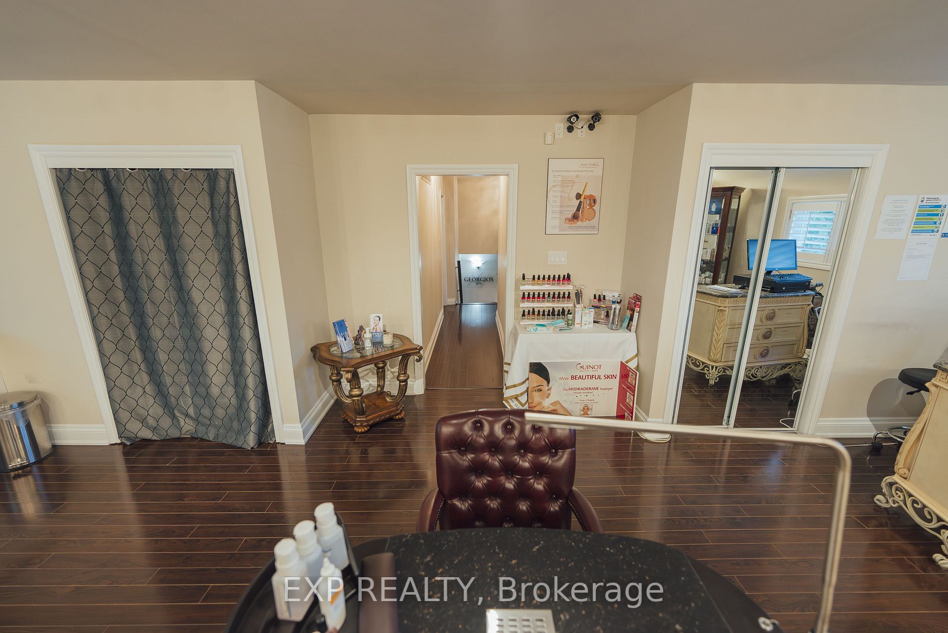 35 Winchester Rd E