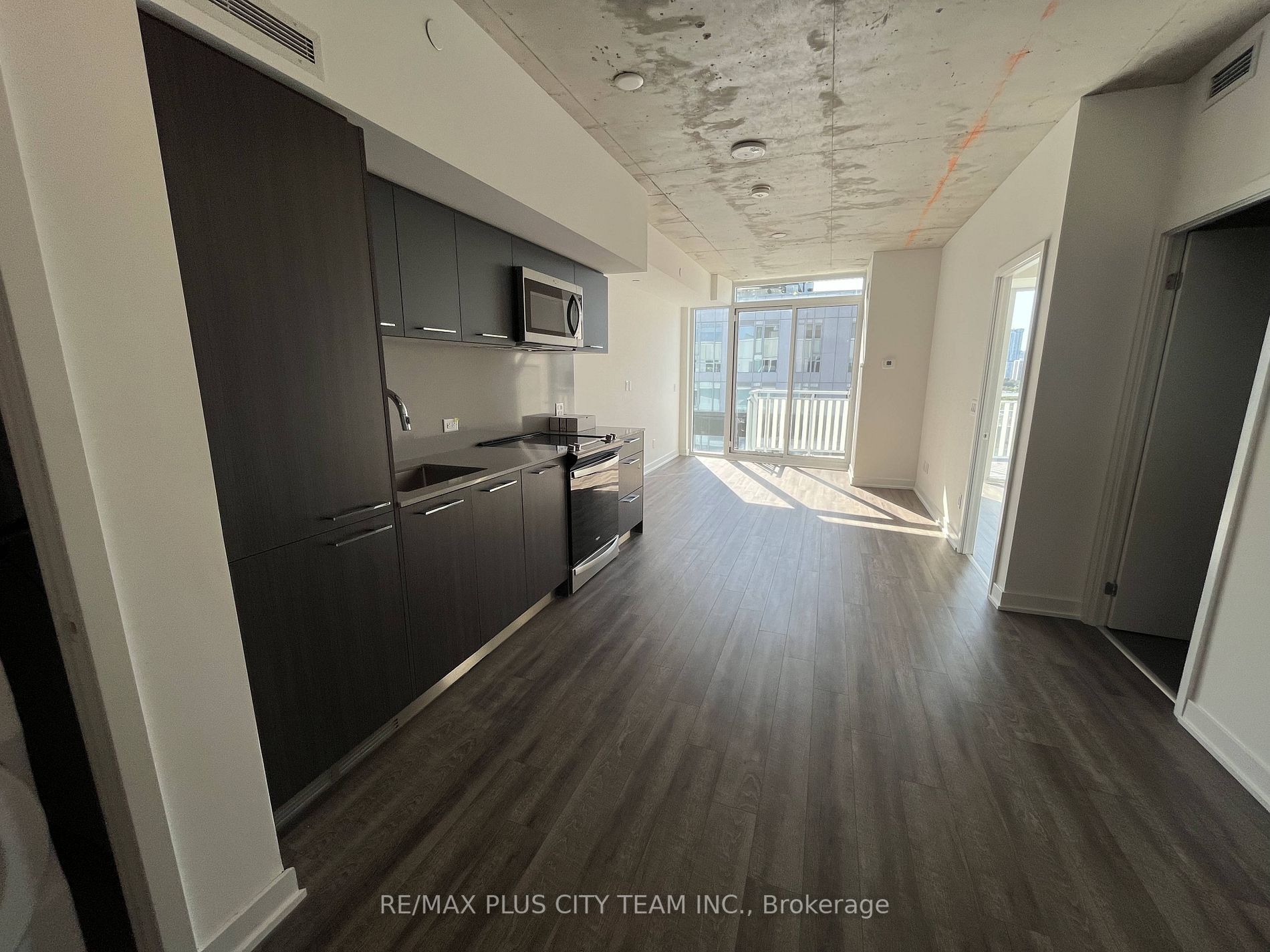 45 Baseball Pl, #1402