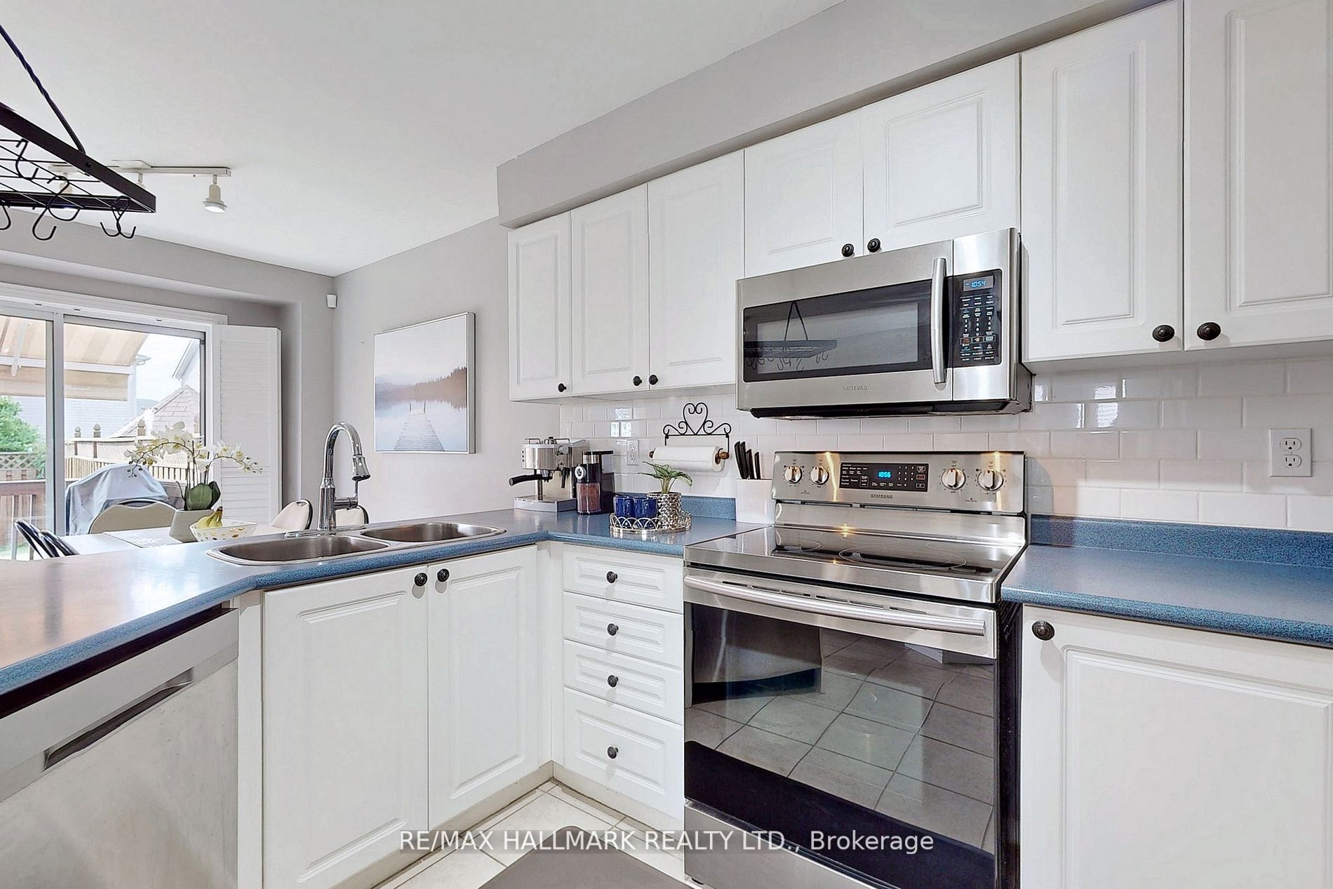 5 Shady Lane Cres