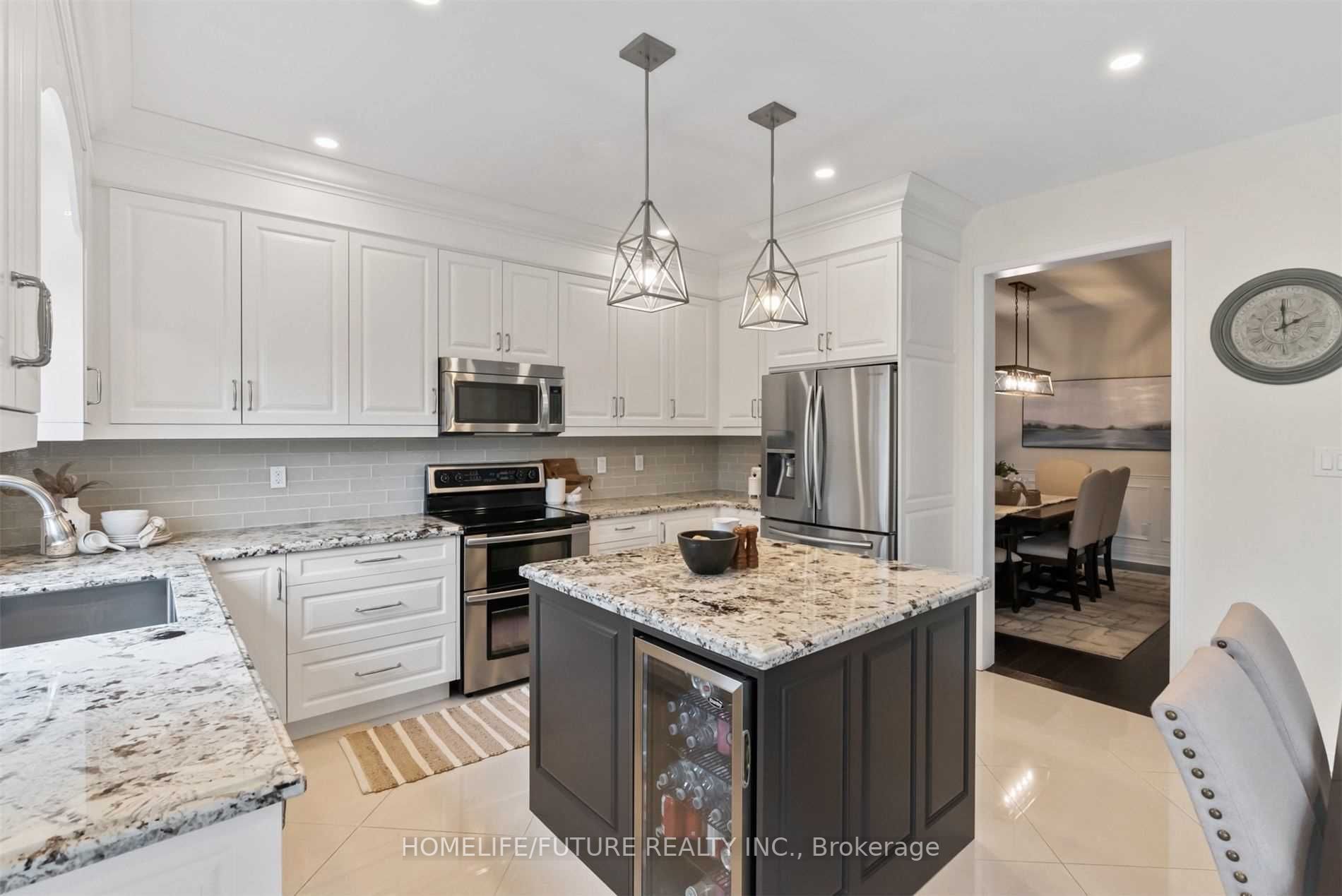 1381 Clearbrook Dr