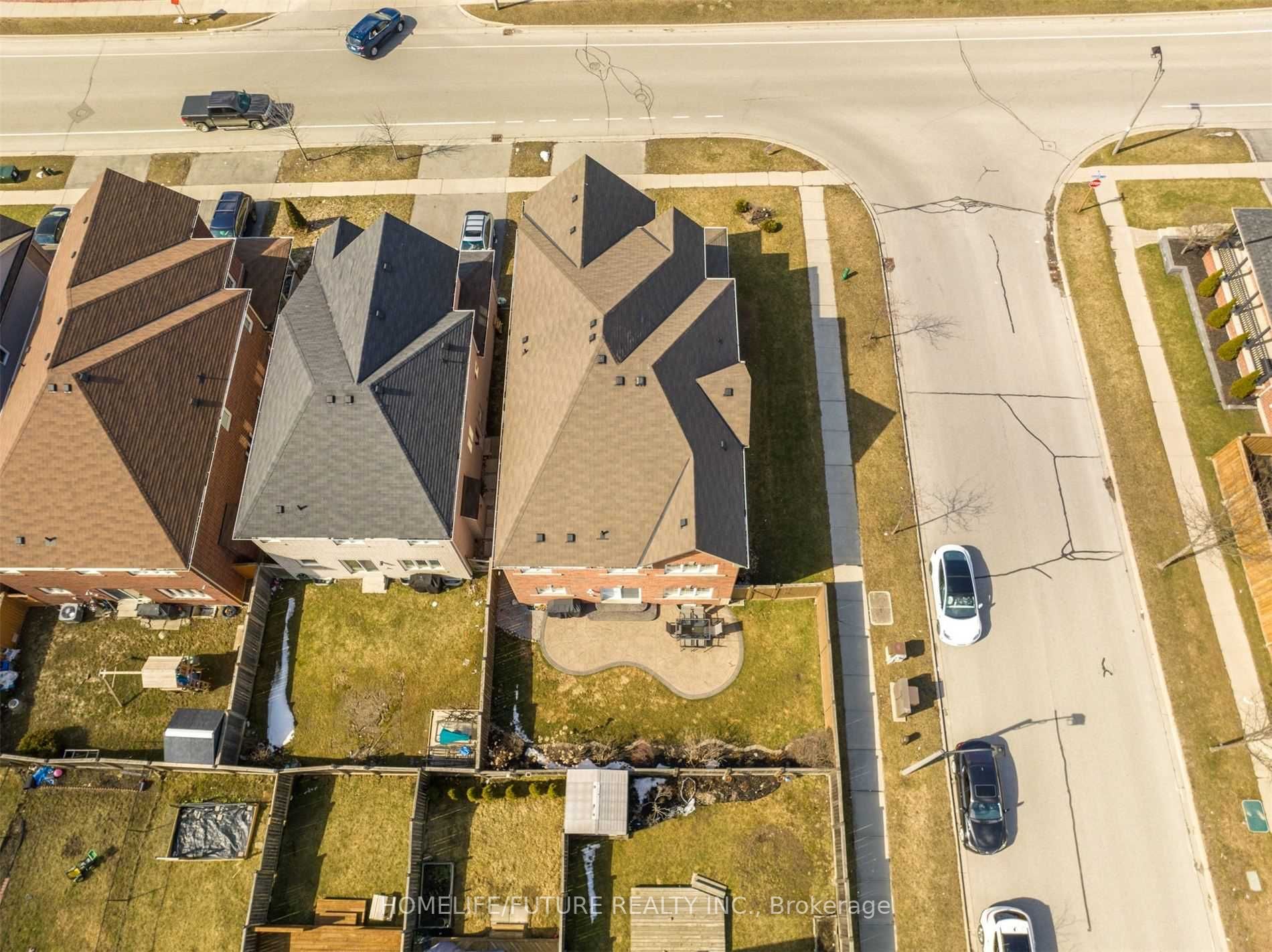 1381 Clearbrook Dr