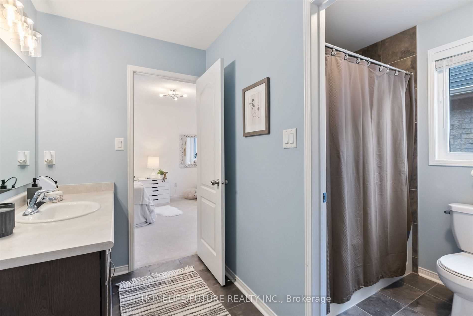 1381 Clearbrook Dr