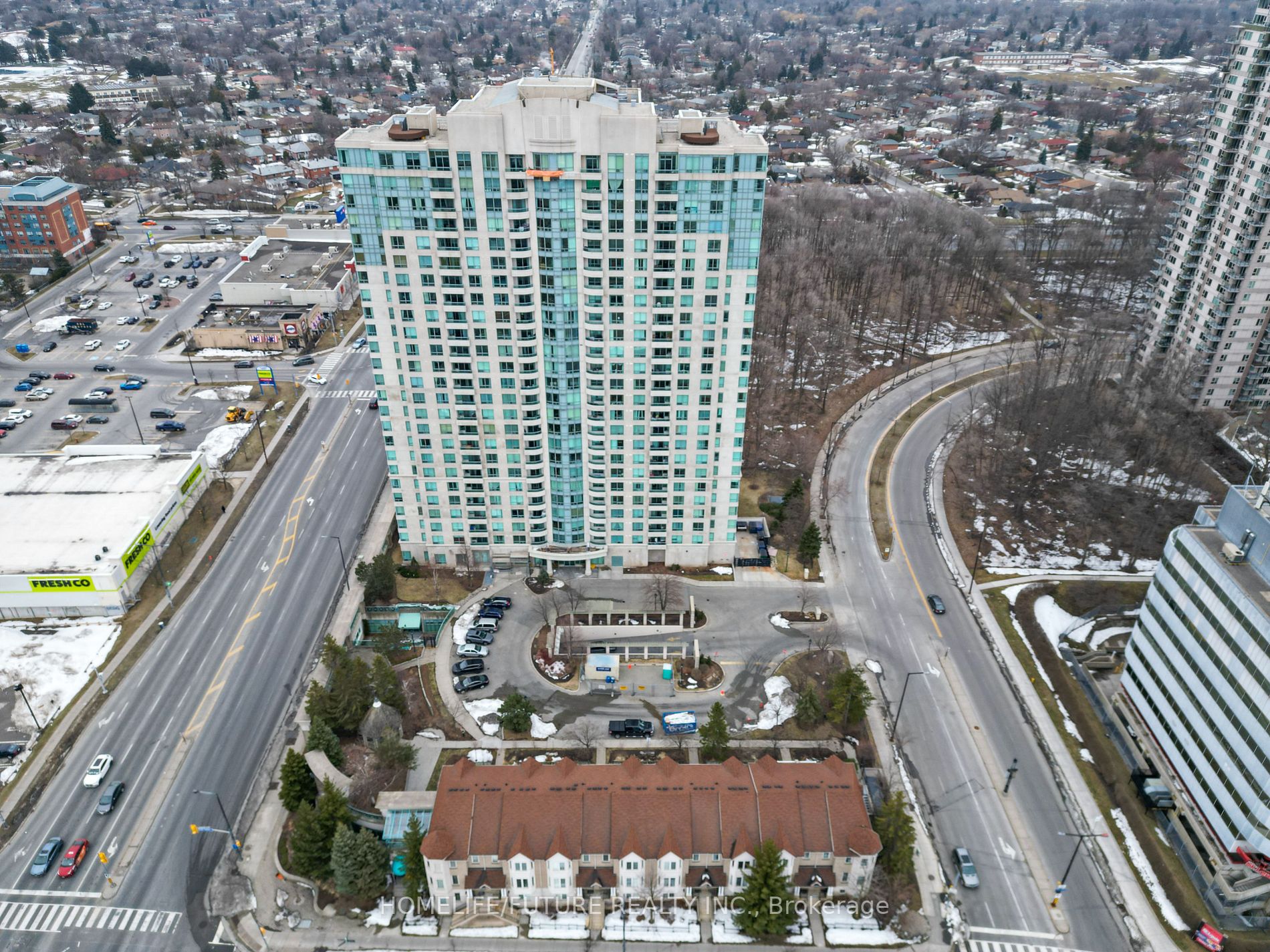 61 Town Centre Crt, #2105