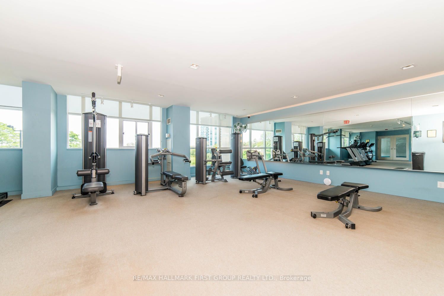 1600 Charles St, #707