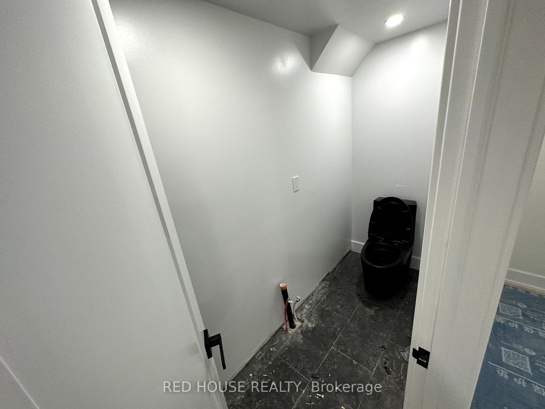 861 O'connor Dr, #1