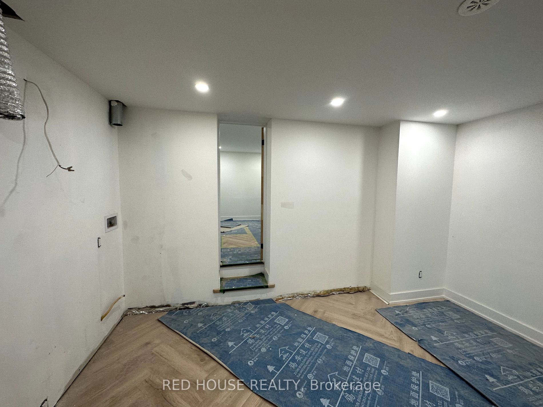 861 O'connor Dr, #1