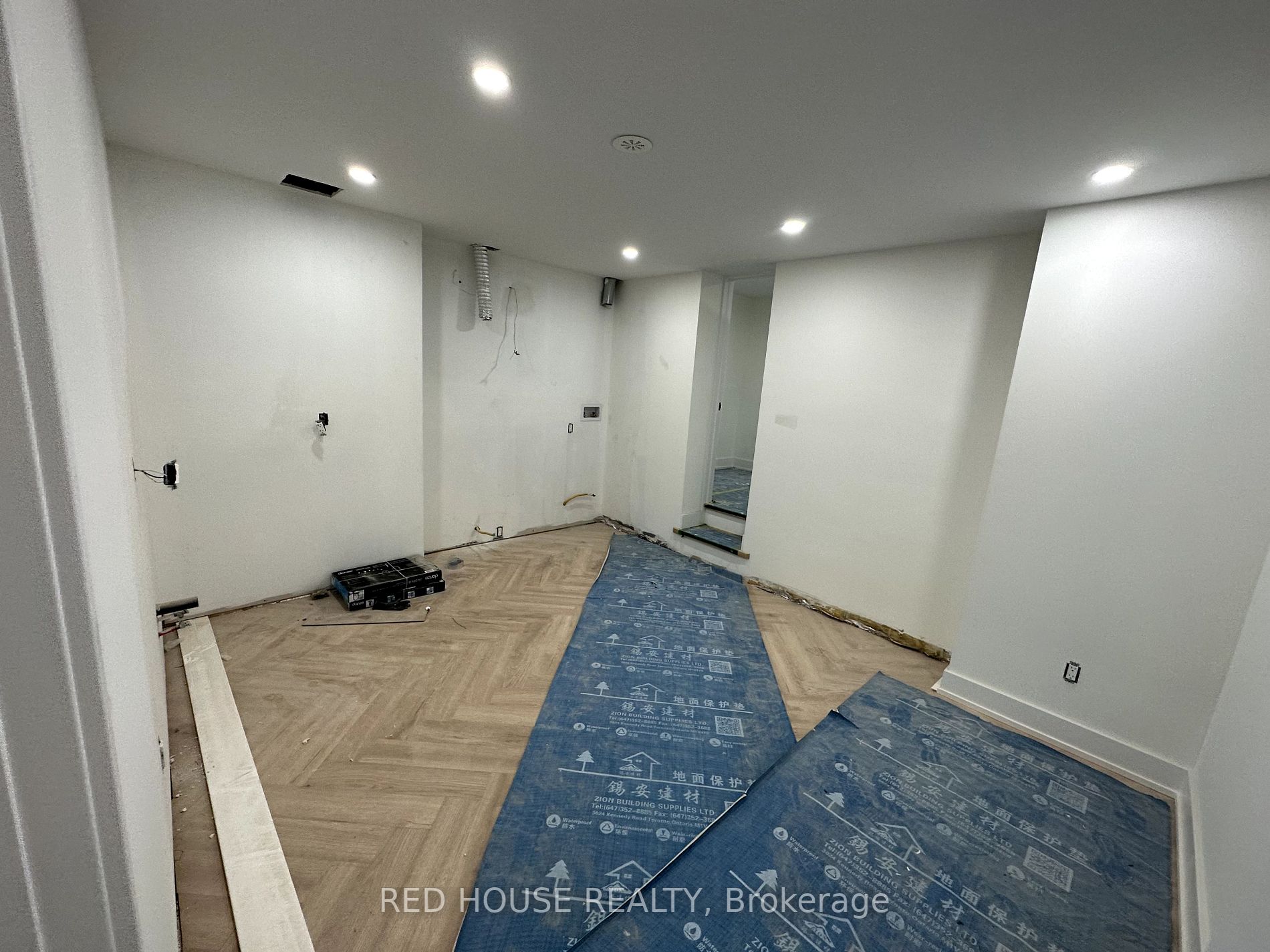 861 O'connor Dr, #1