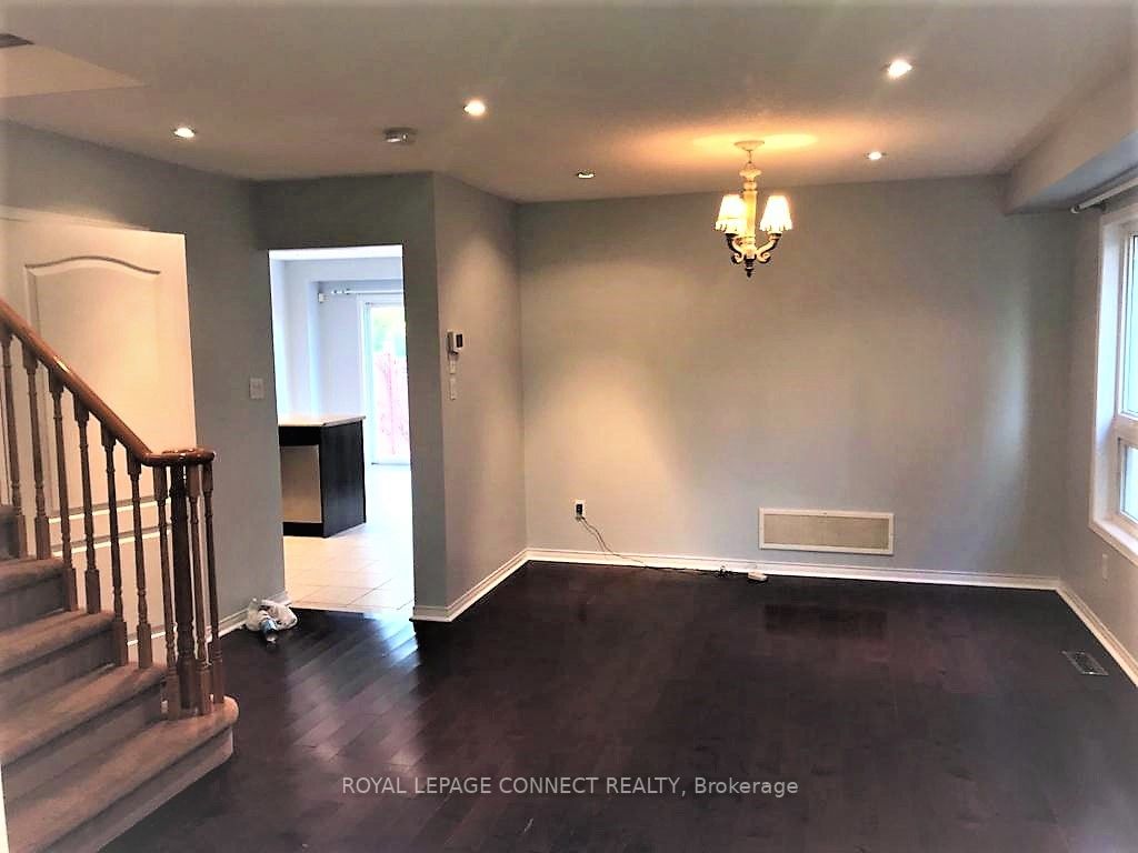 10 Atherton Ave