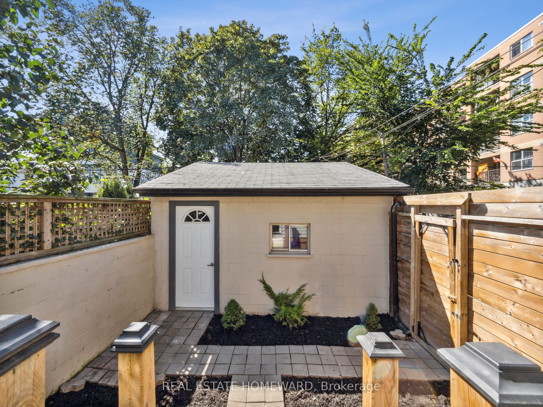 102 Rushbrooke Avenue