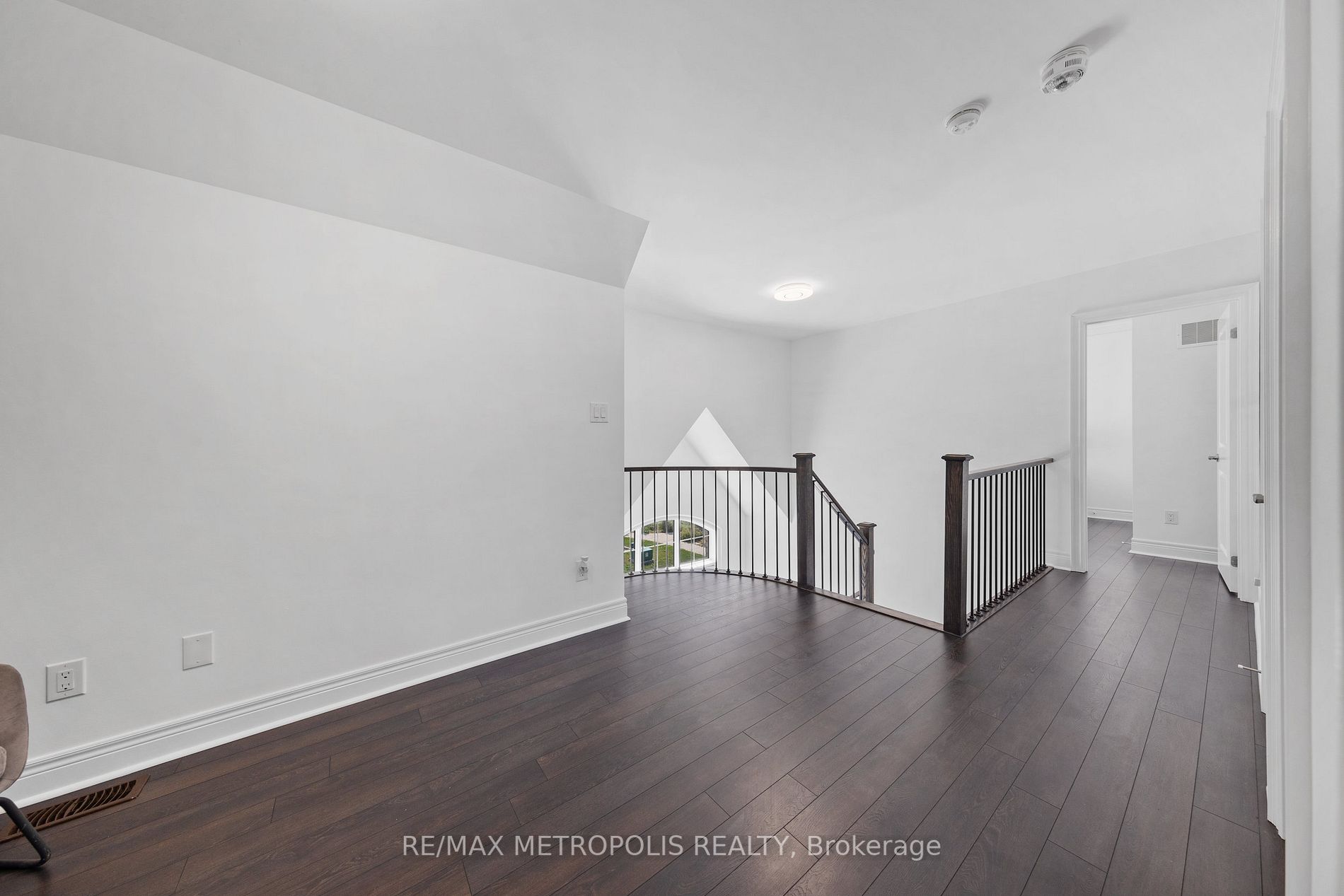 285 Finch Avenue, #19