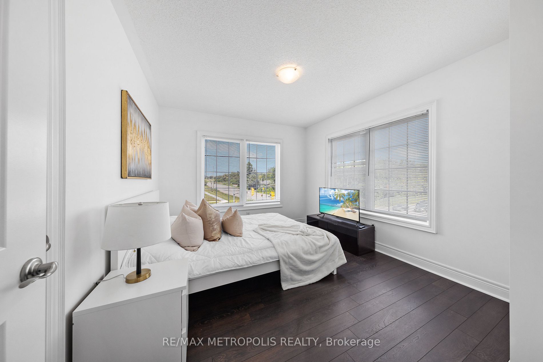 285 Finch Avenue, #19