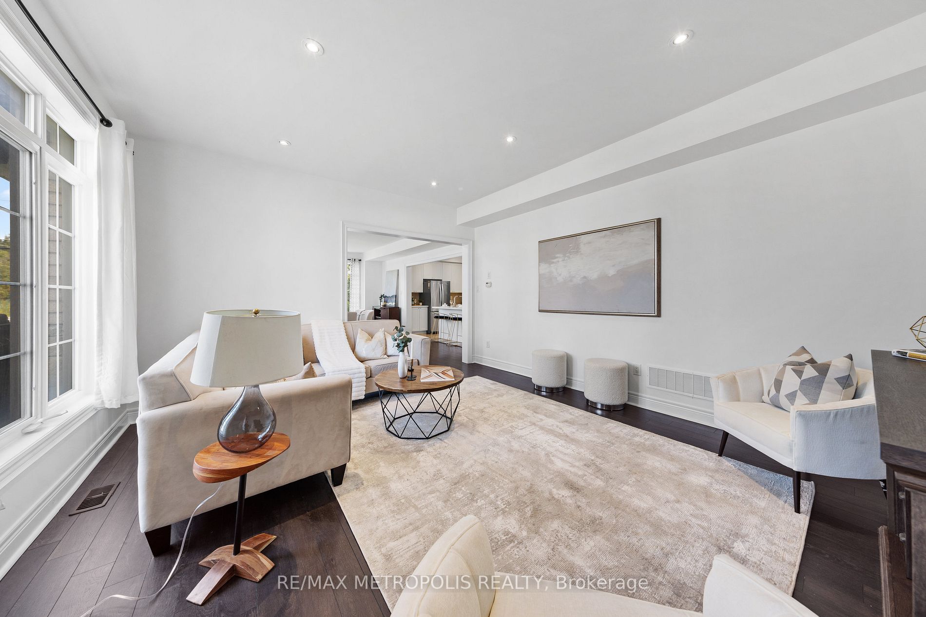 285 Finch Avenue, #19