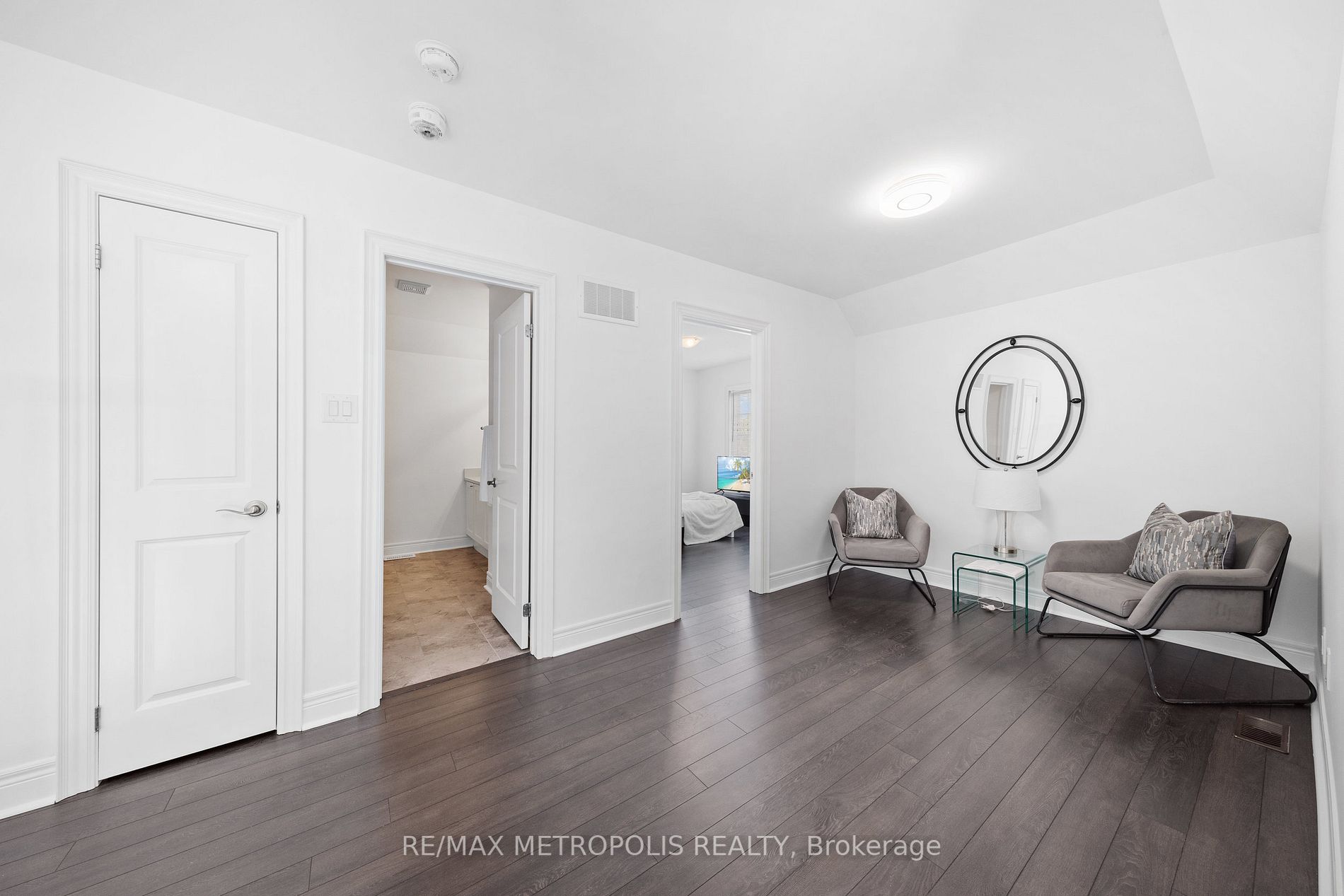 285 Finch Avenue, #19