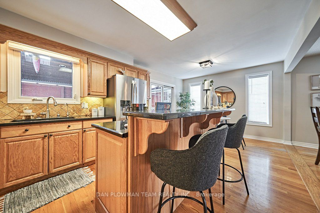 46 Canadian Oaks Dr