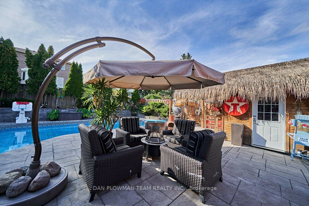 46 Canadian Oaks Dr
