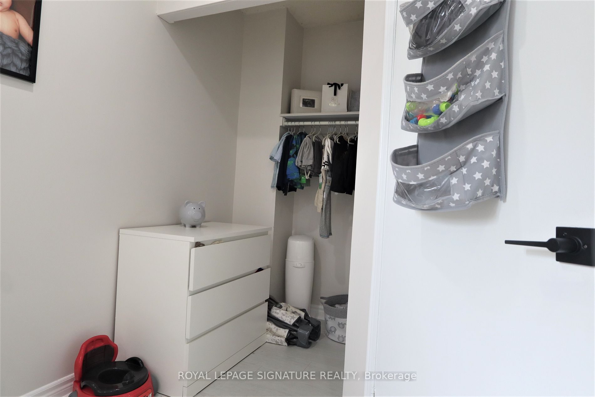 1436 Outlet Drive