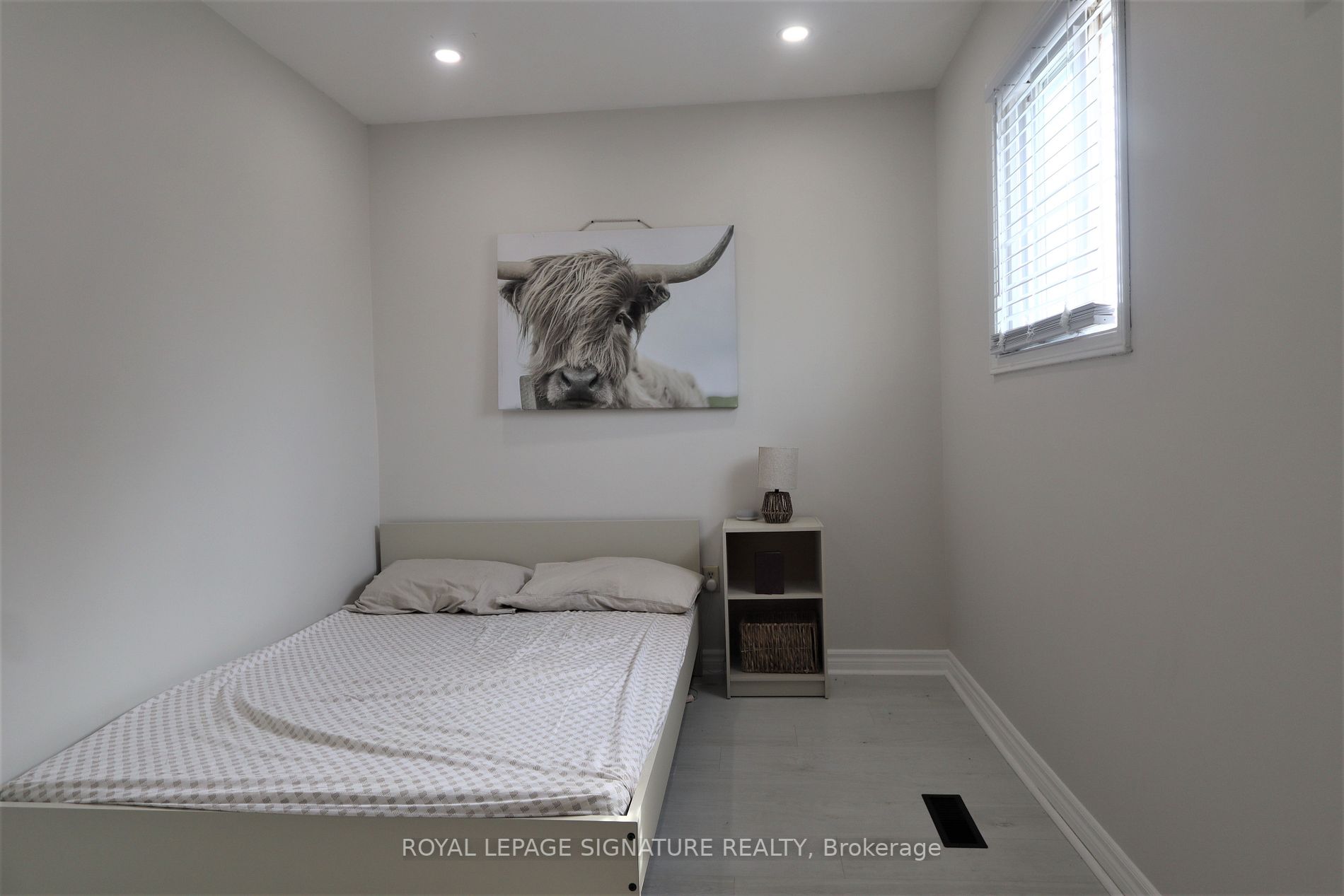 1436 Outlet Drive
