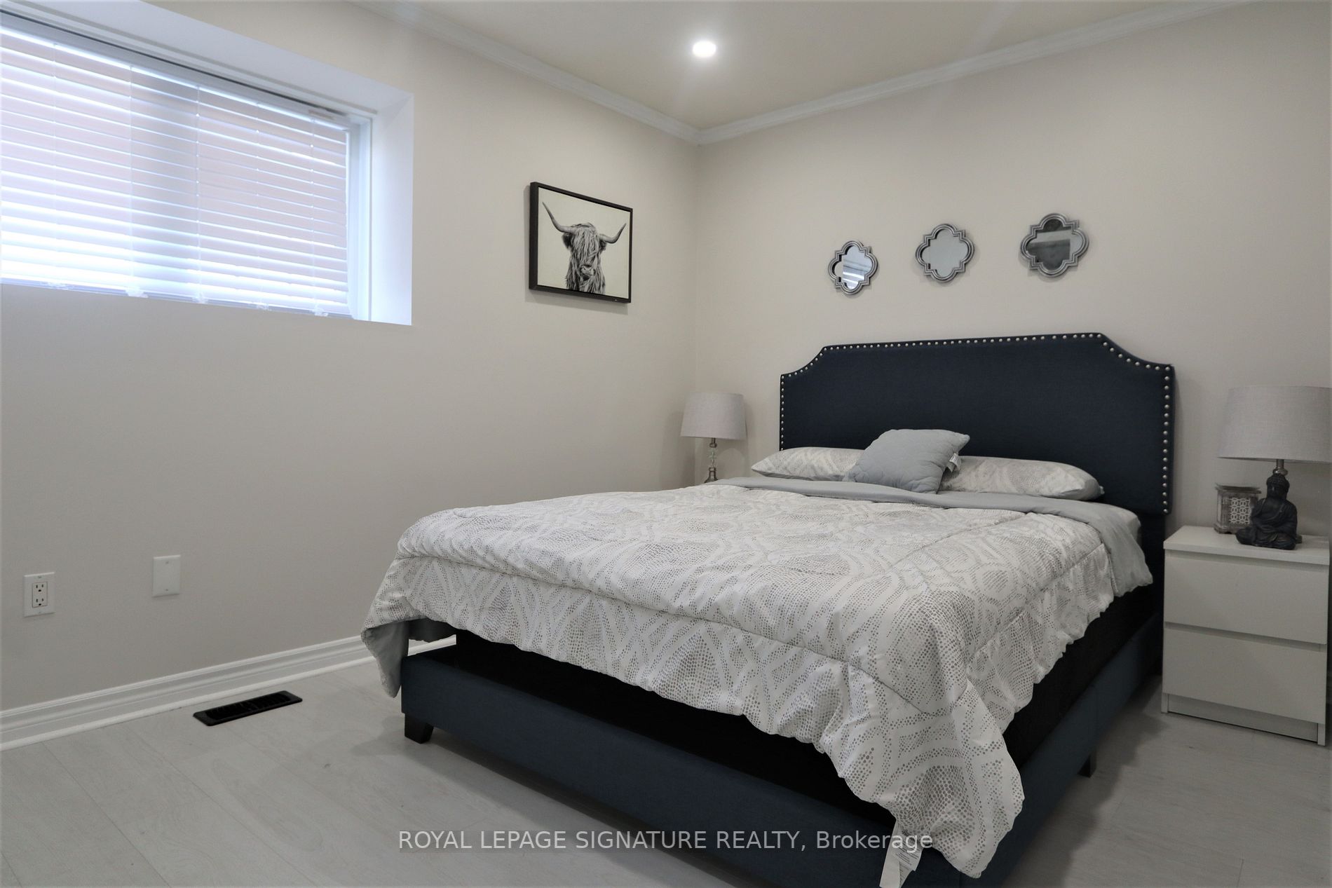 1436 Outlet Drive