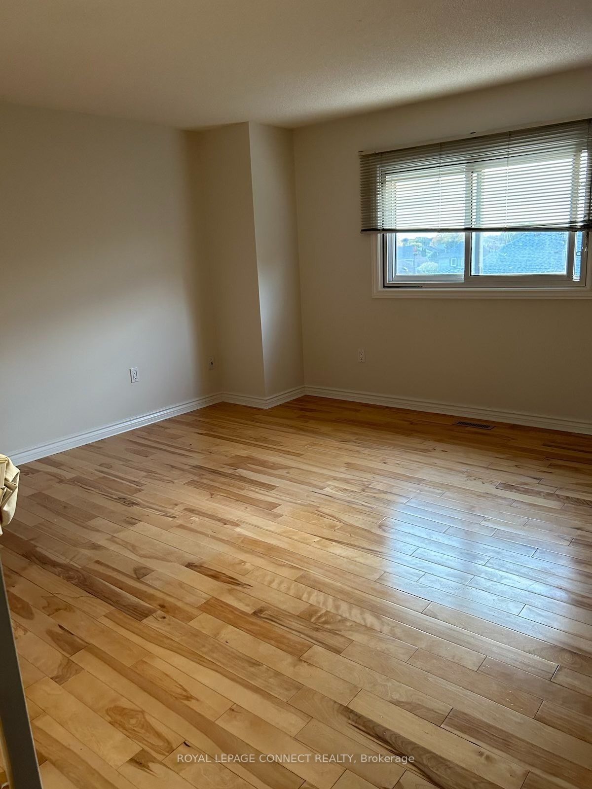 8 Ducatel Cres, #Upper