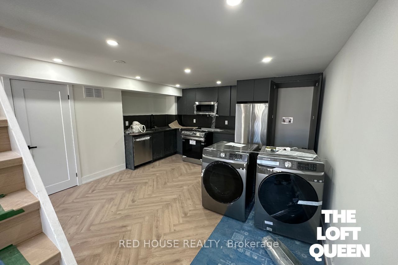 861 O'connor Dr, #2