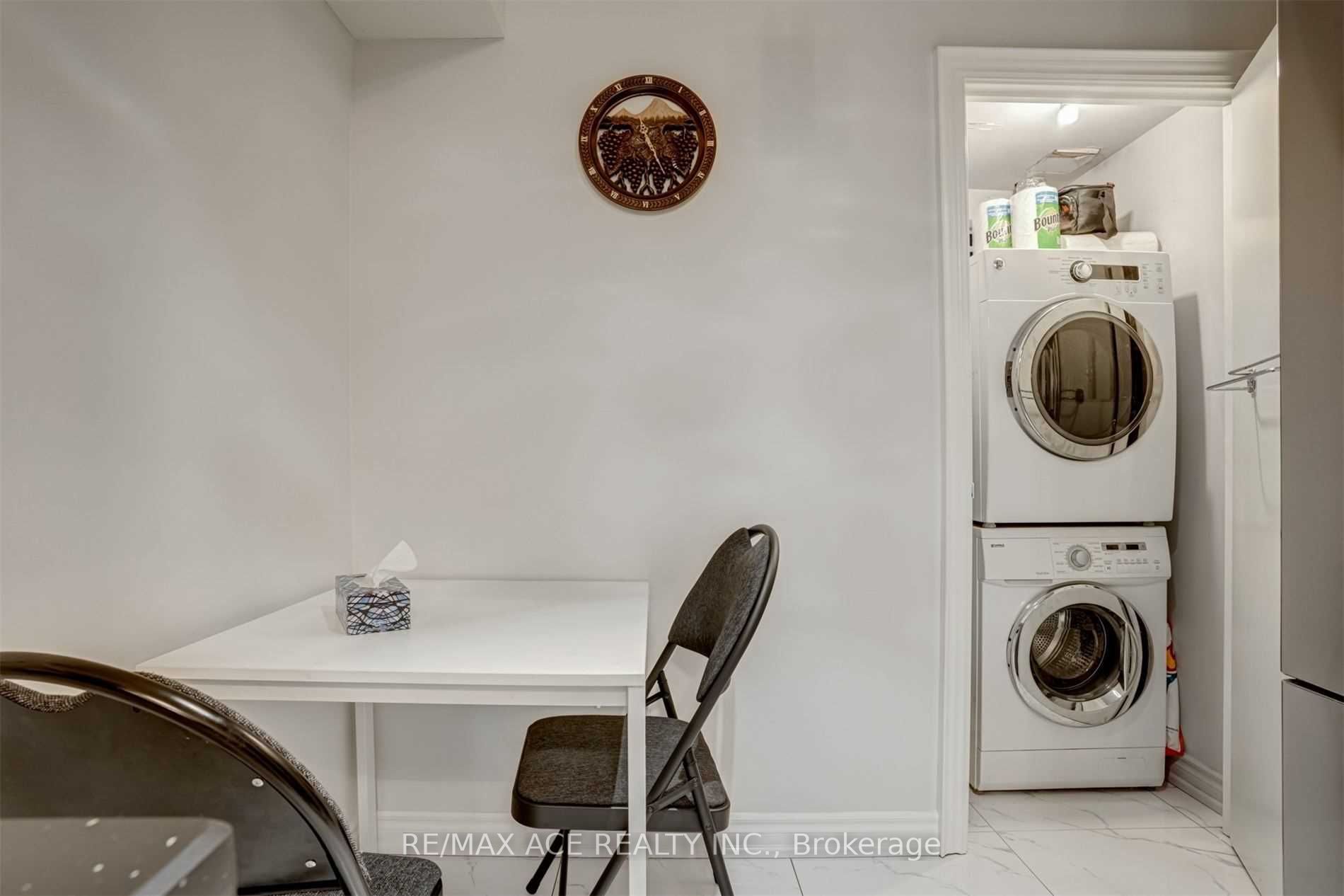 25 Silver Springs Blvd, #1211