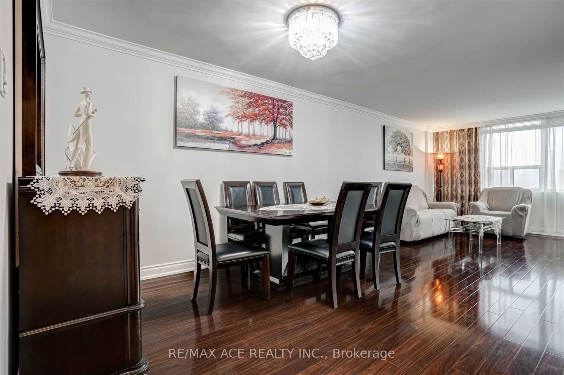25 Silver Springs Blvd, #1211